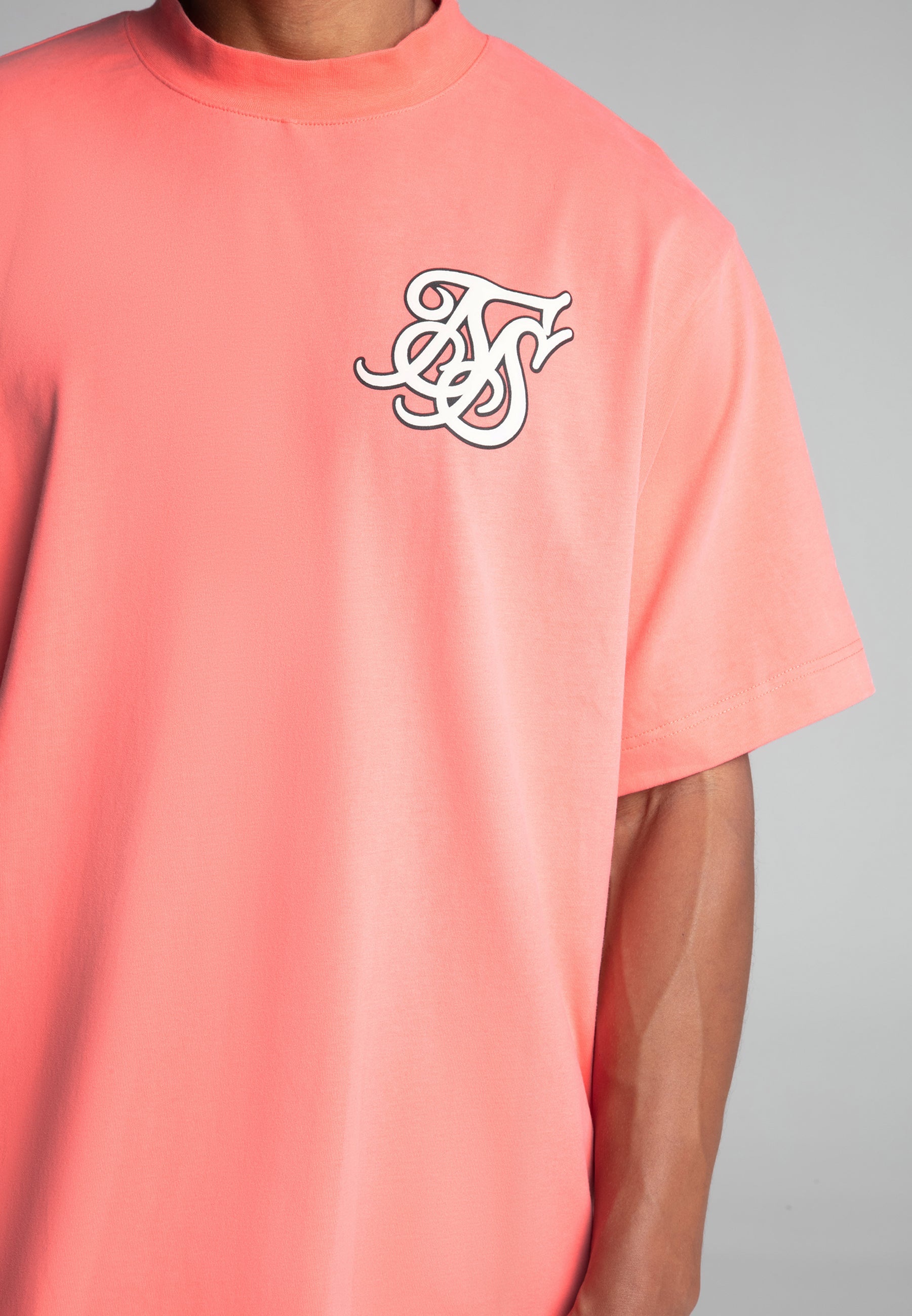 Logo T-Shirt in Pink T-Shirts SikSilk