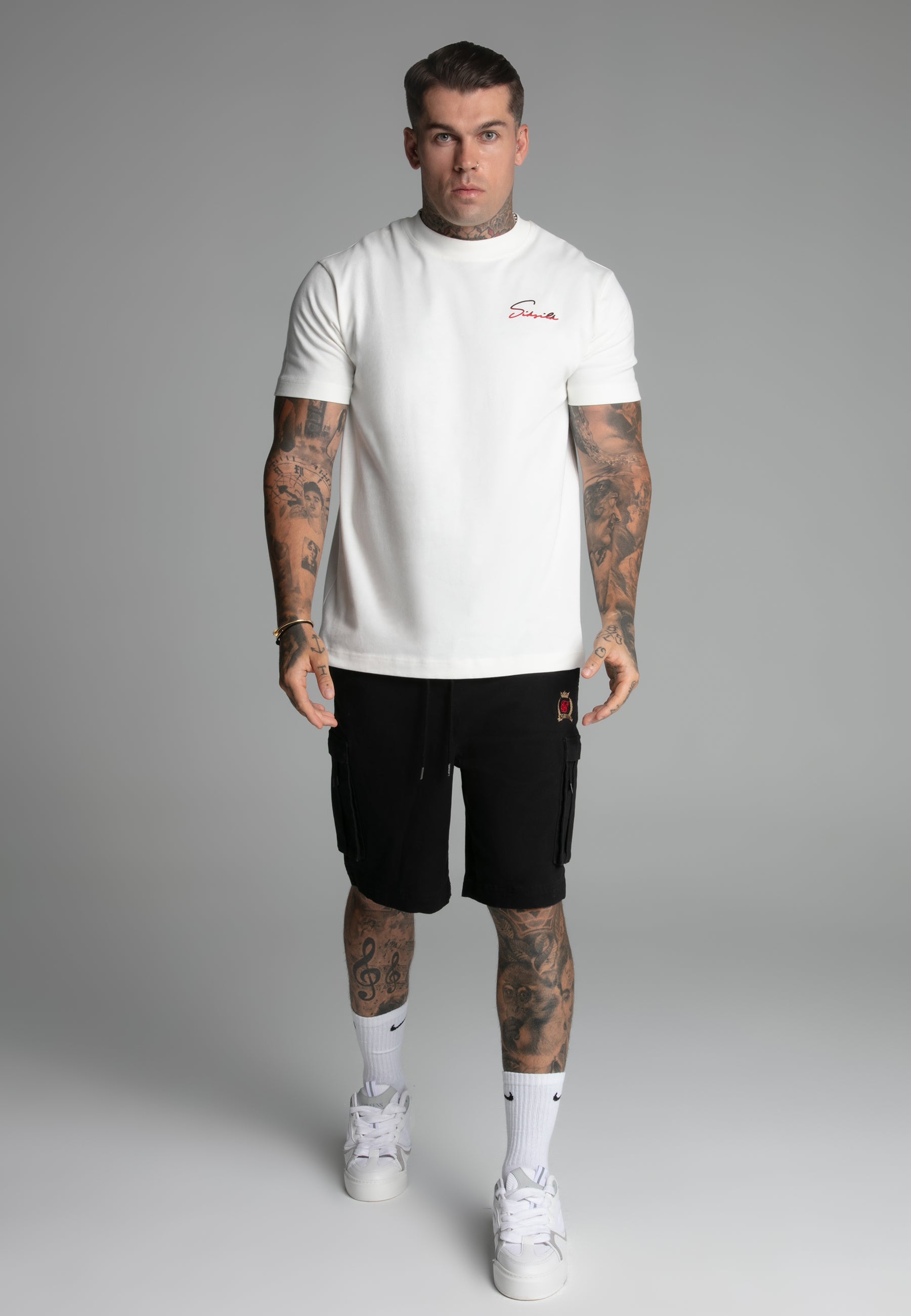 Cargo Shorts in Black Shorts SikSilk