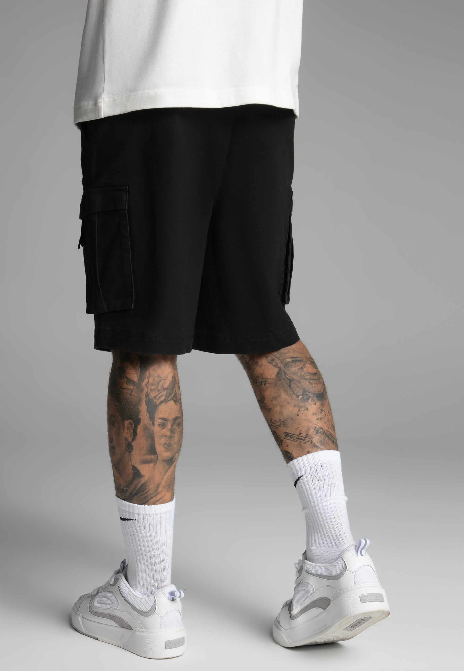Cargo Shorts in Black Shorts SikSilk