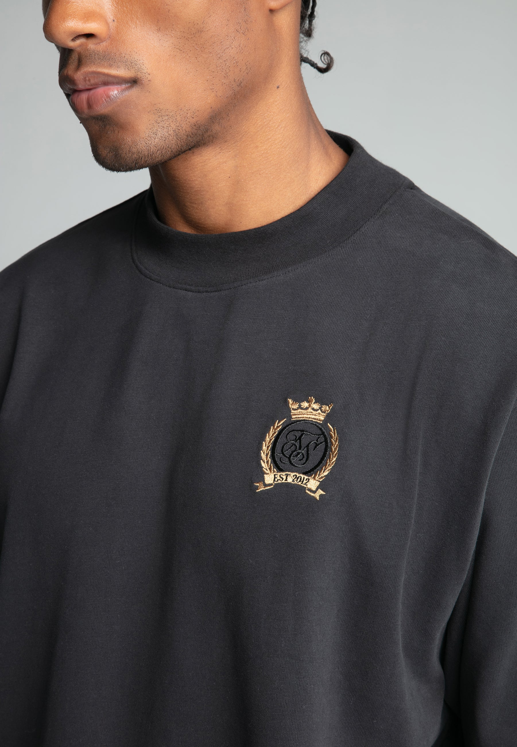 Premium Crest T-Shirt in Black T-Shirts SikSilk