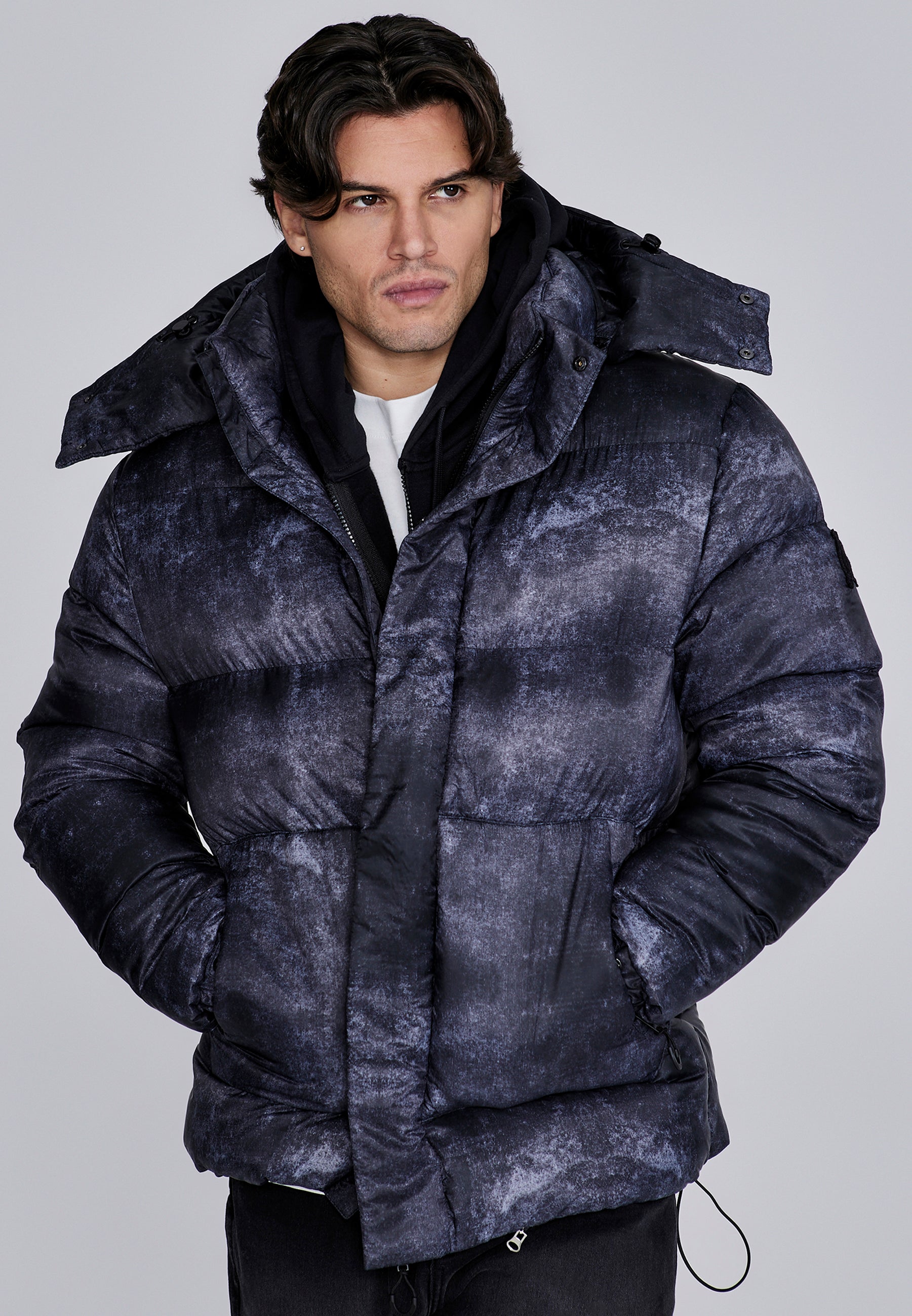 Puffer Jacket in Dark Grey