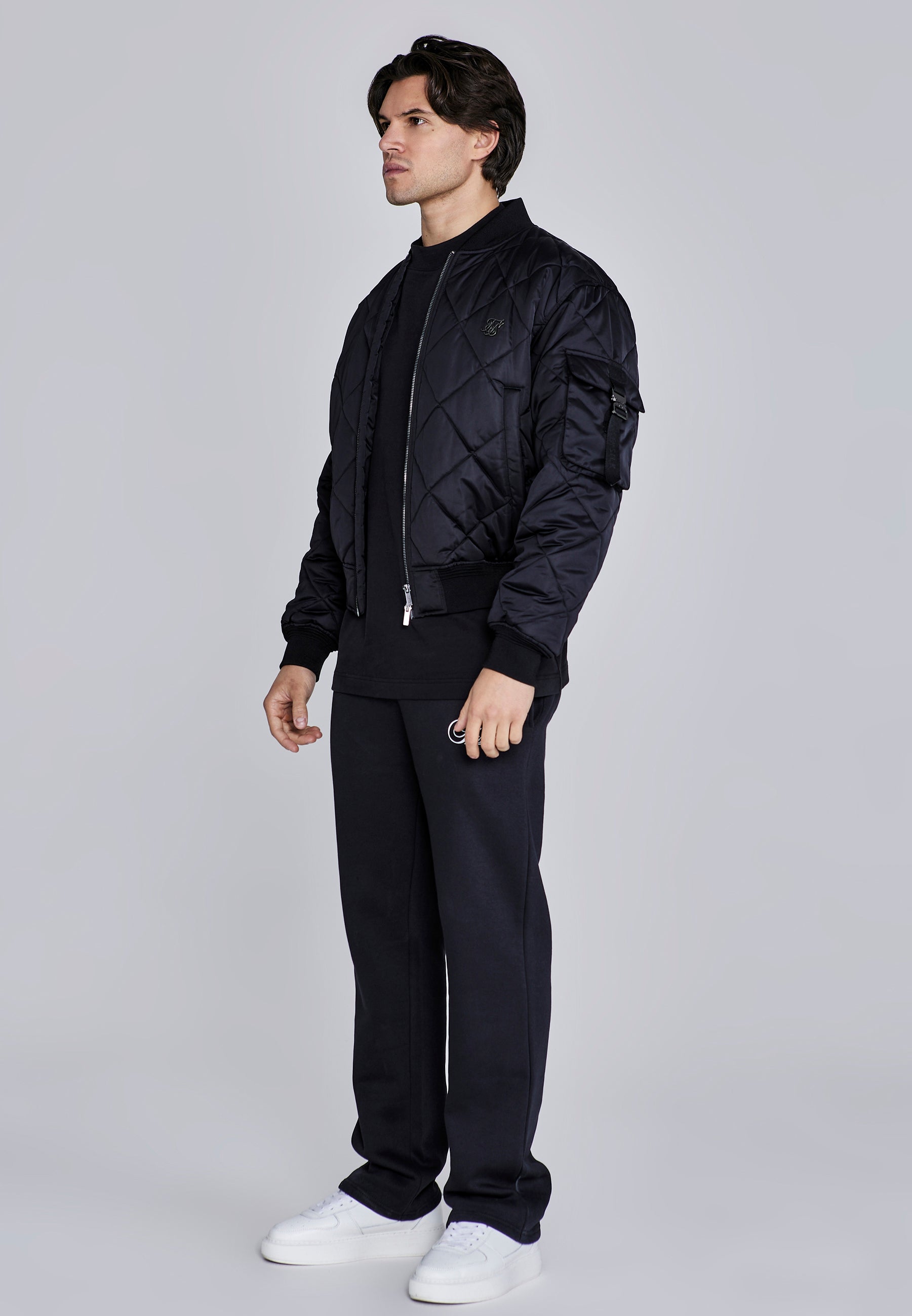 Bomber Jacket in Black Jacken SikSilk
