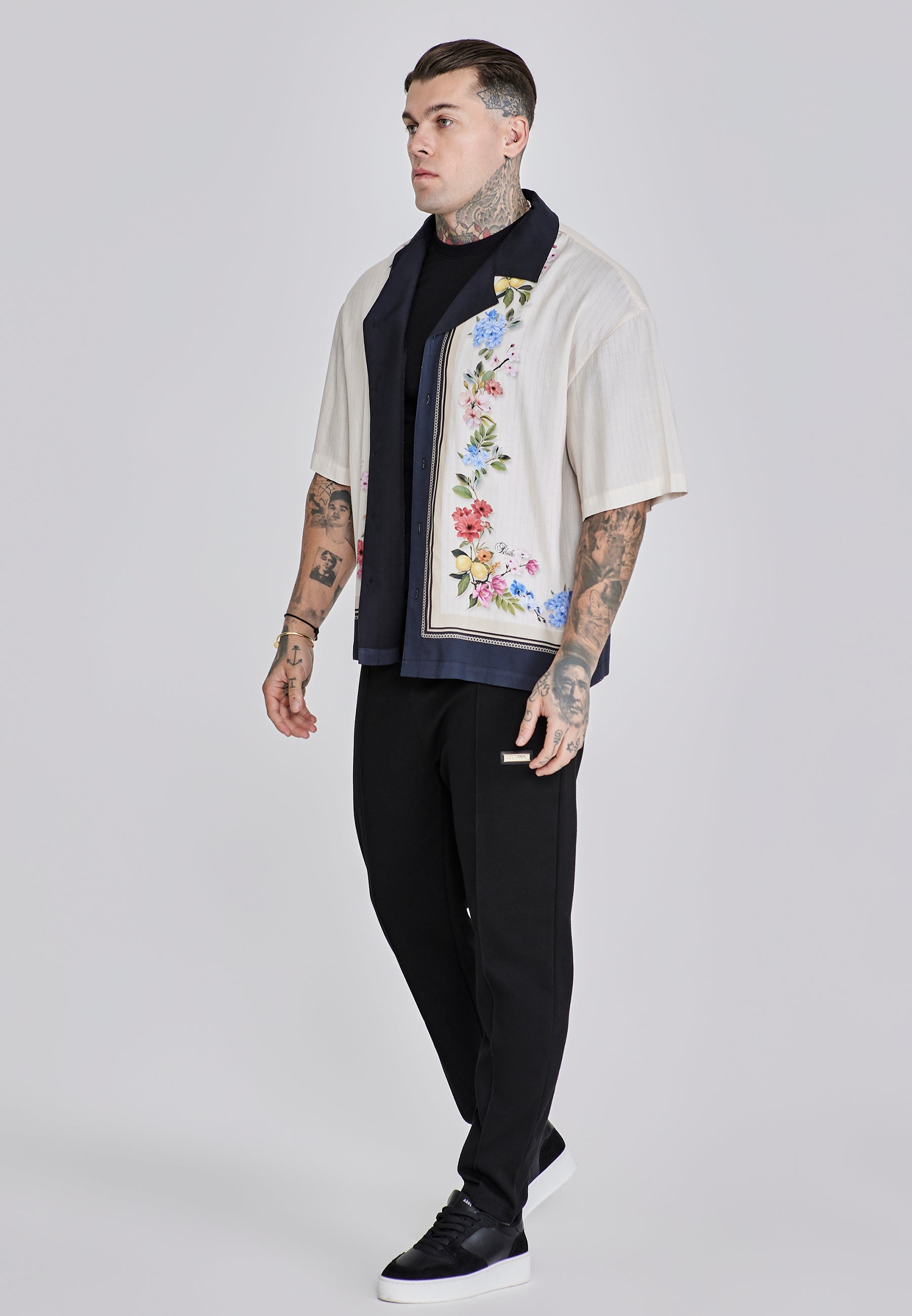 Resort Shirt in Ecru Hemden SikSilk