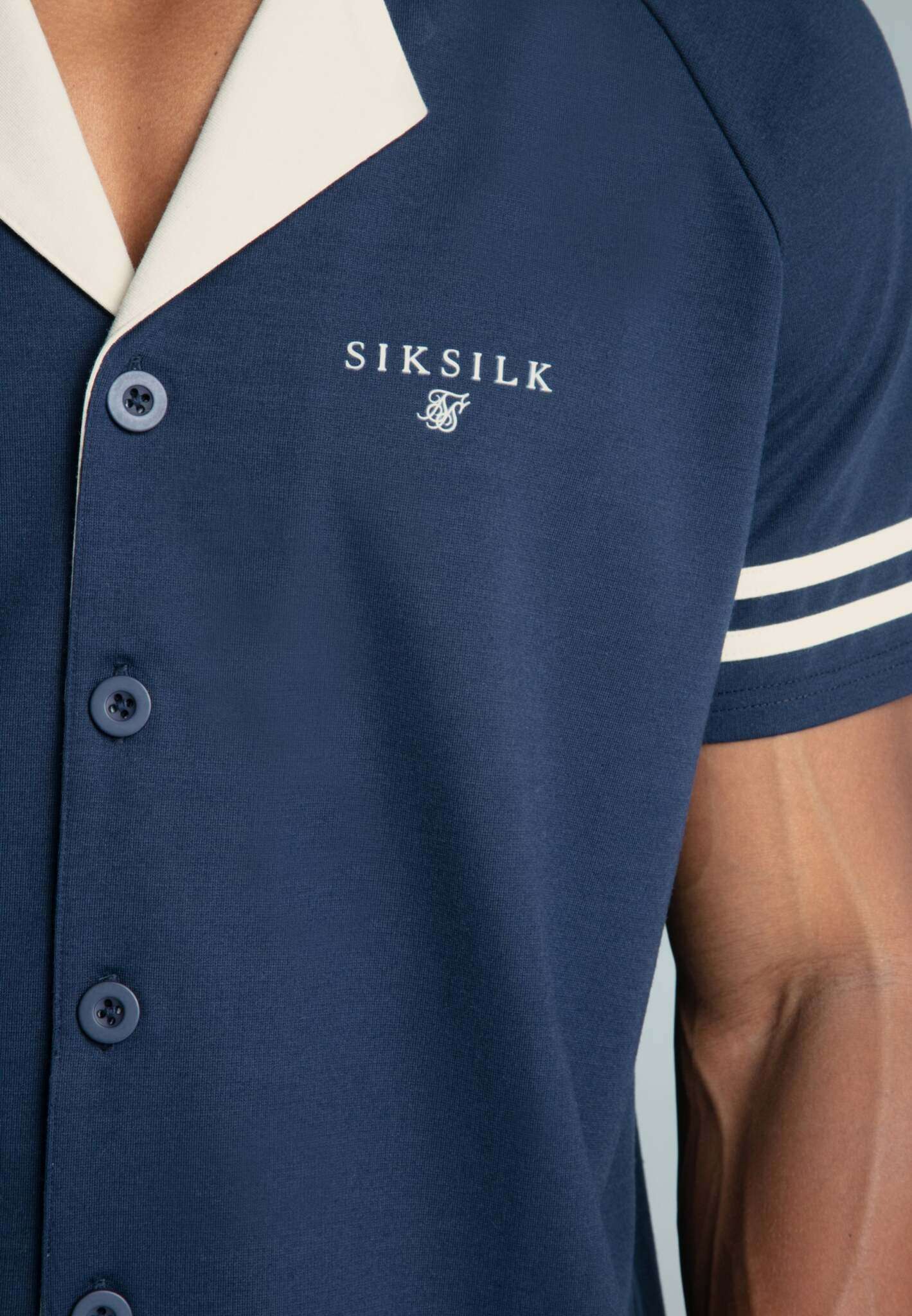 Retro Resort Shirt in Navy Hemden SikSilk