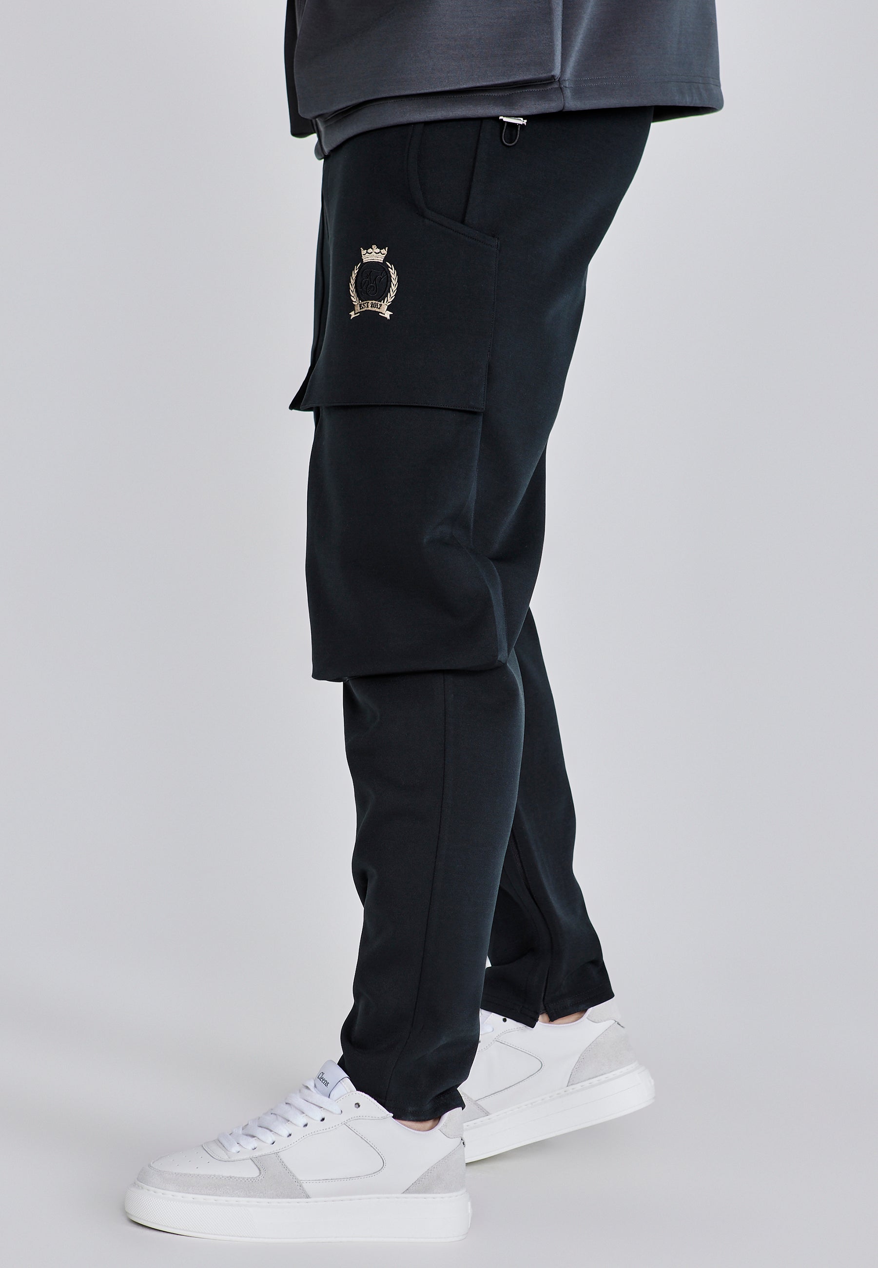 Utility Pants in Black Hosen SikSilk