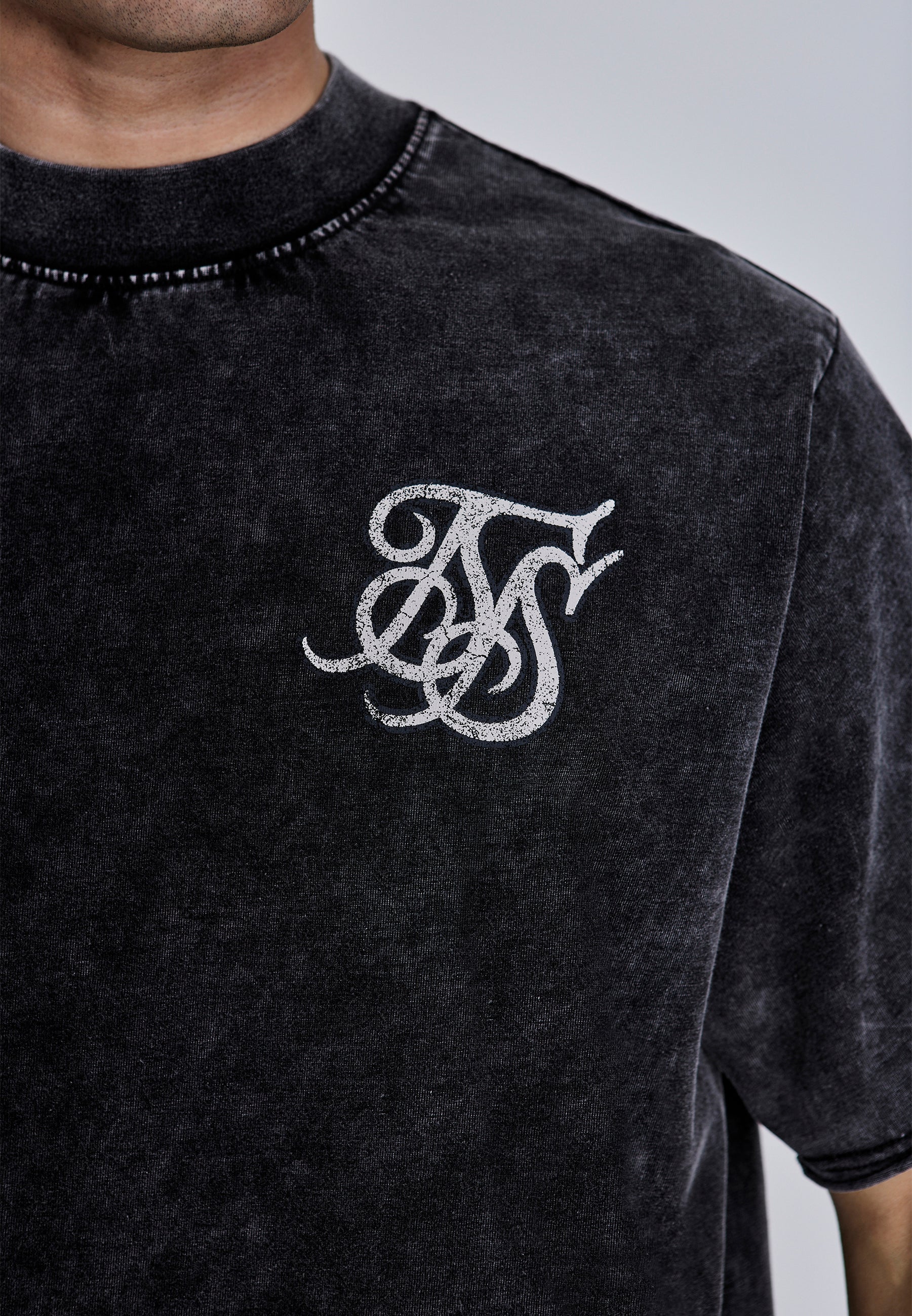 Oversized T-Shirt in Black T-Shirts SikSilk