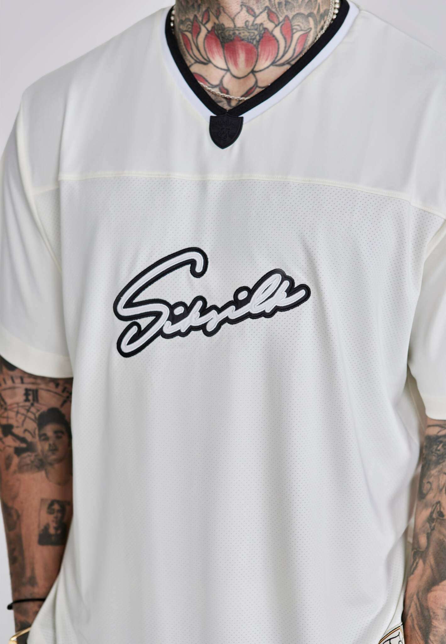 Sports T-Shirt in Ecru T-Shirts SikSilk