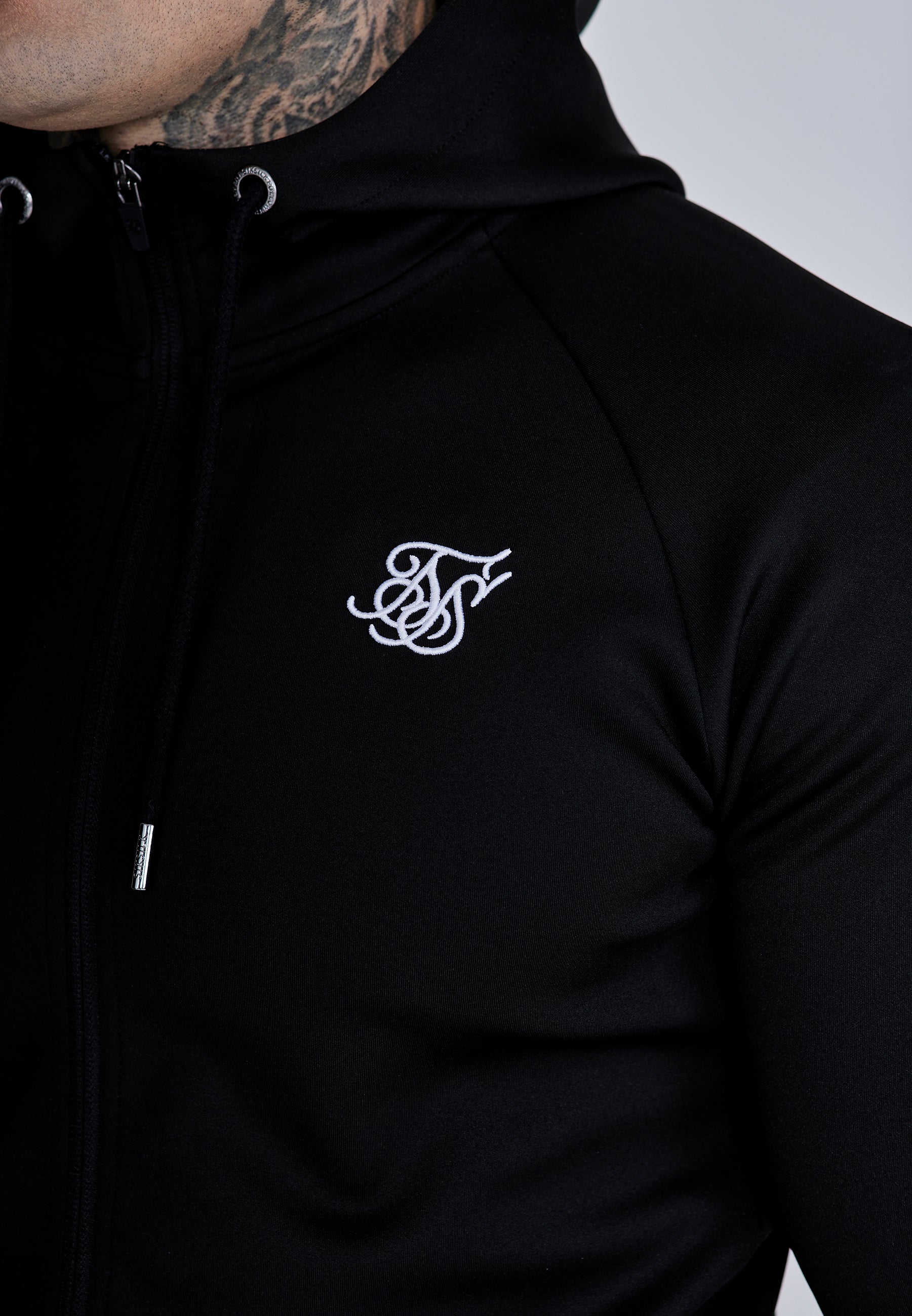 Essentials Poly FullZip Hoodie in Black Sweatjacken SikSilk