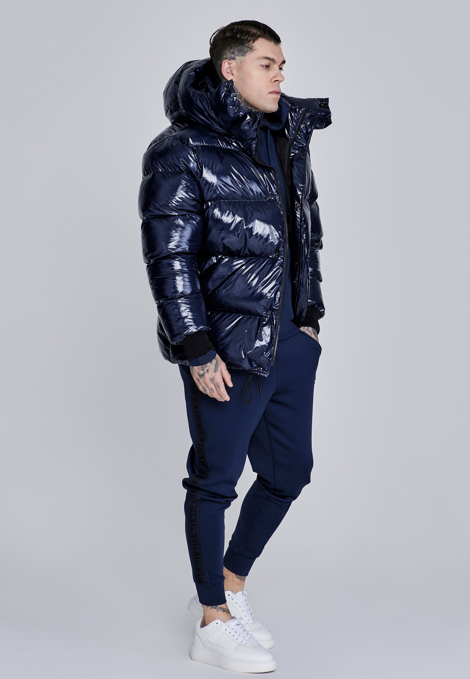 High Shine Puffer Jacket in Dark Navy Jacken SikSilk