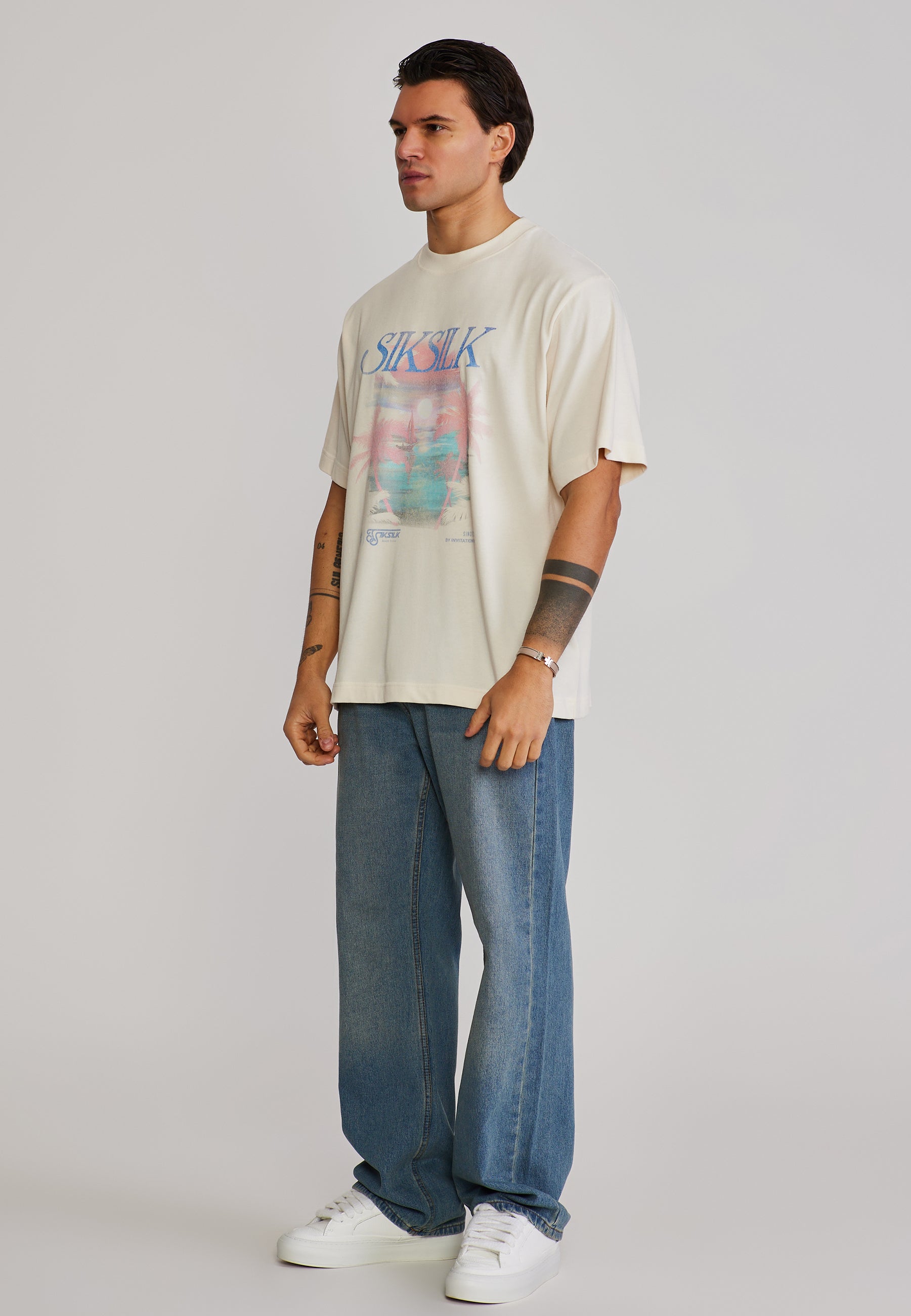 Graphic T-Shirt in Ecru T-Shirts SikSilk