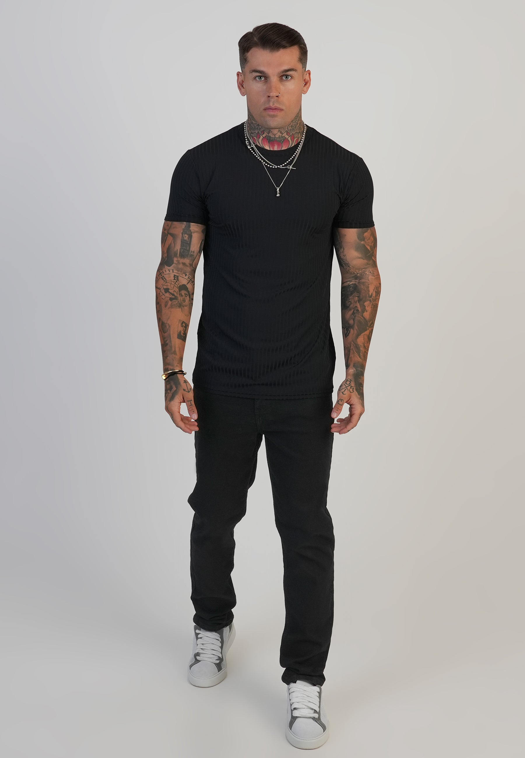 Slim Fit Jeans in Black Jeans SikSilk