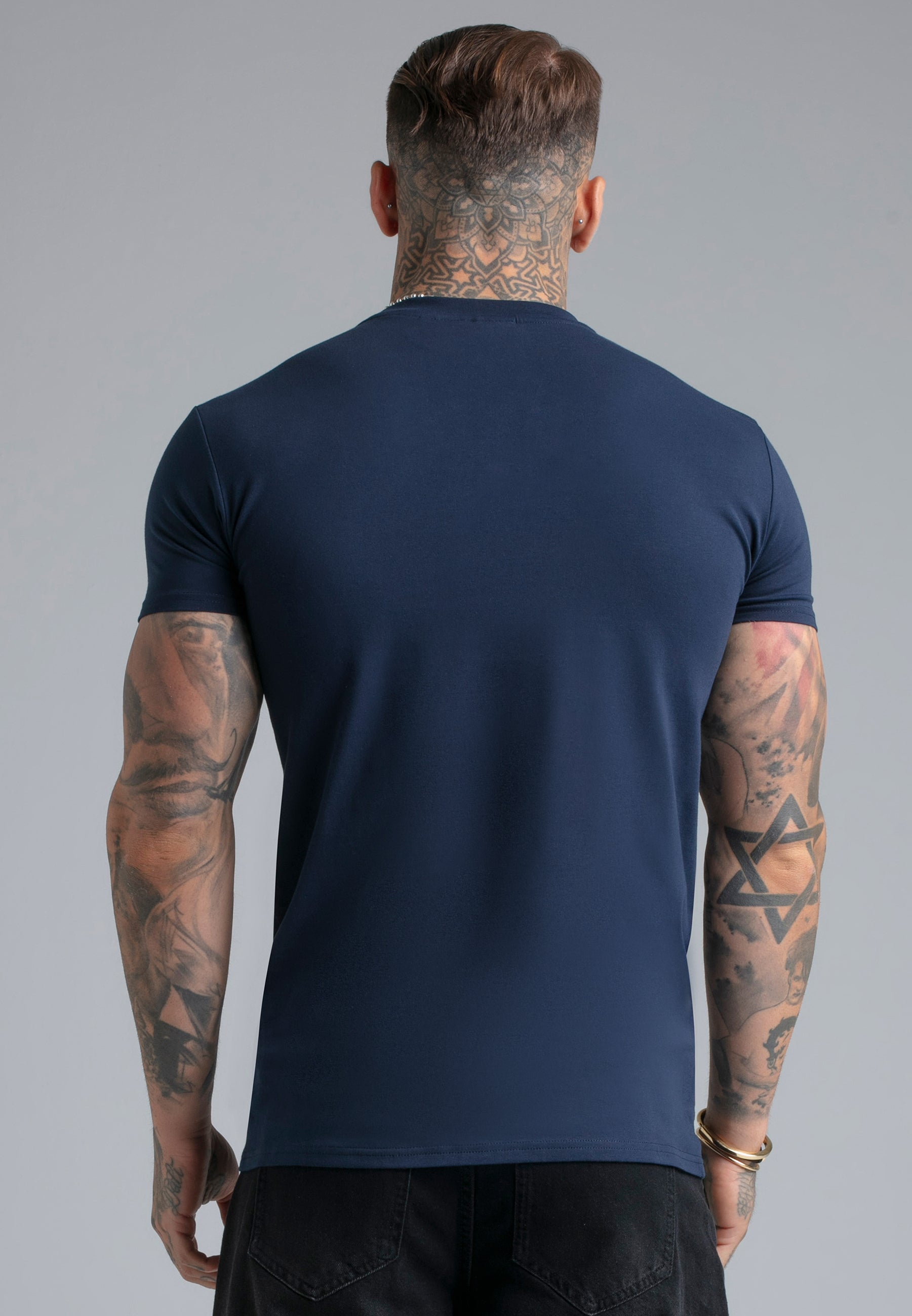 Essentials T-Shirt in Navy T-Shirts SikSilk