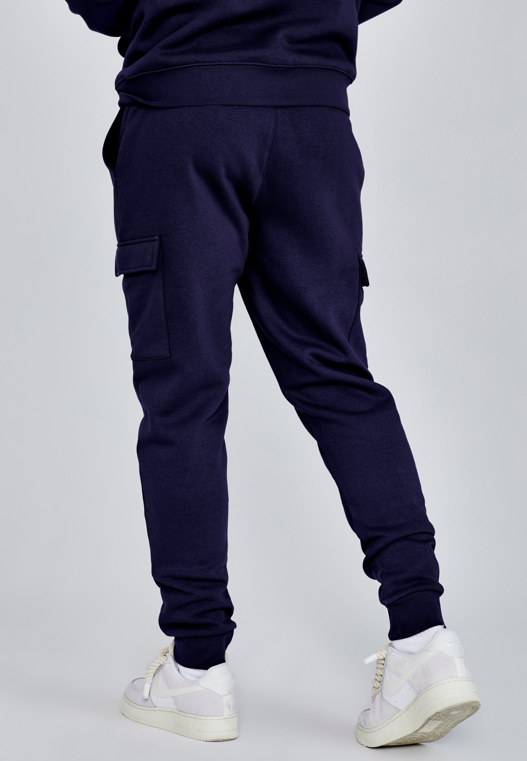 Essentials Cargo Joggers in Navy Hosen SikSilk