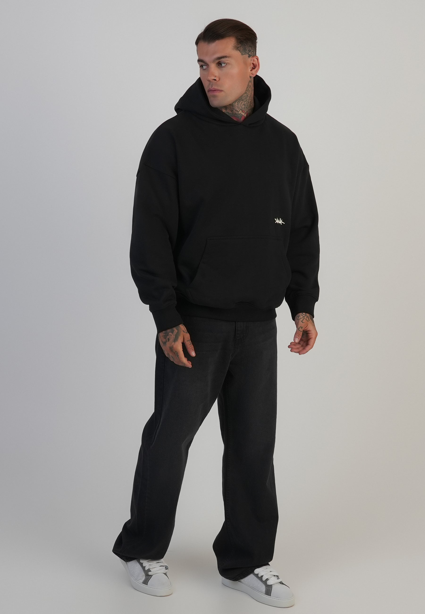 Graphic Hoodie in Black Kapuzenpullover SikSilk