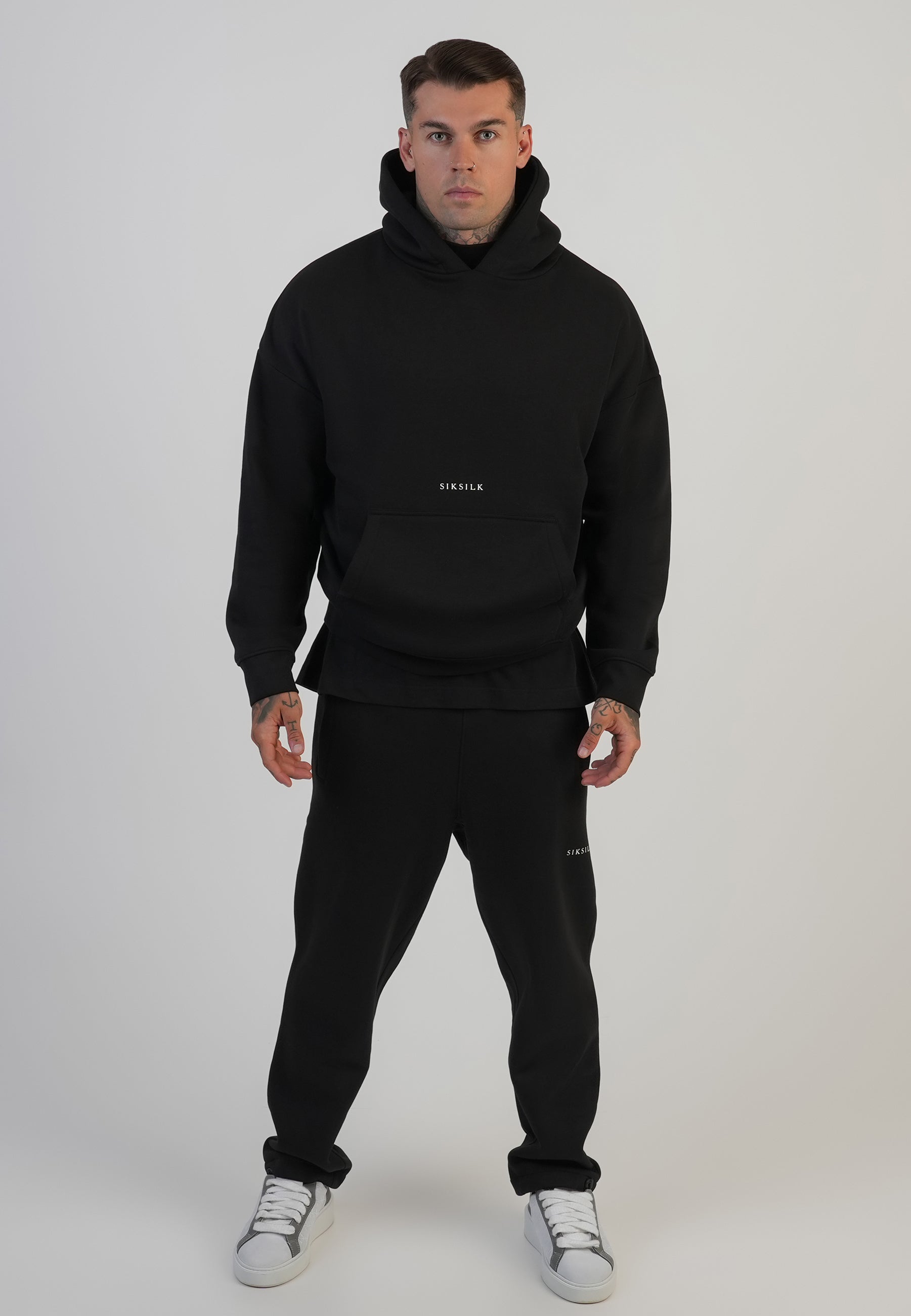 Graphic Hoodie in Black Kapuzenpullover SikSilk
