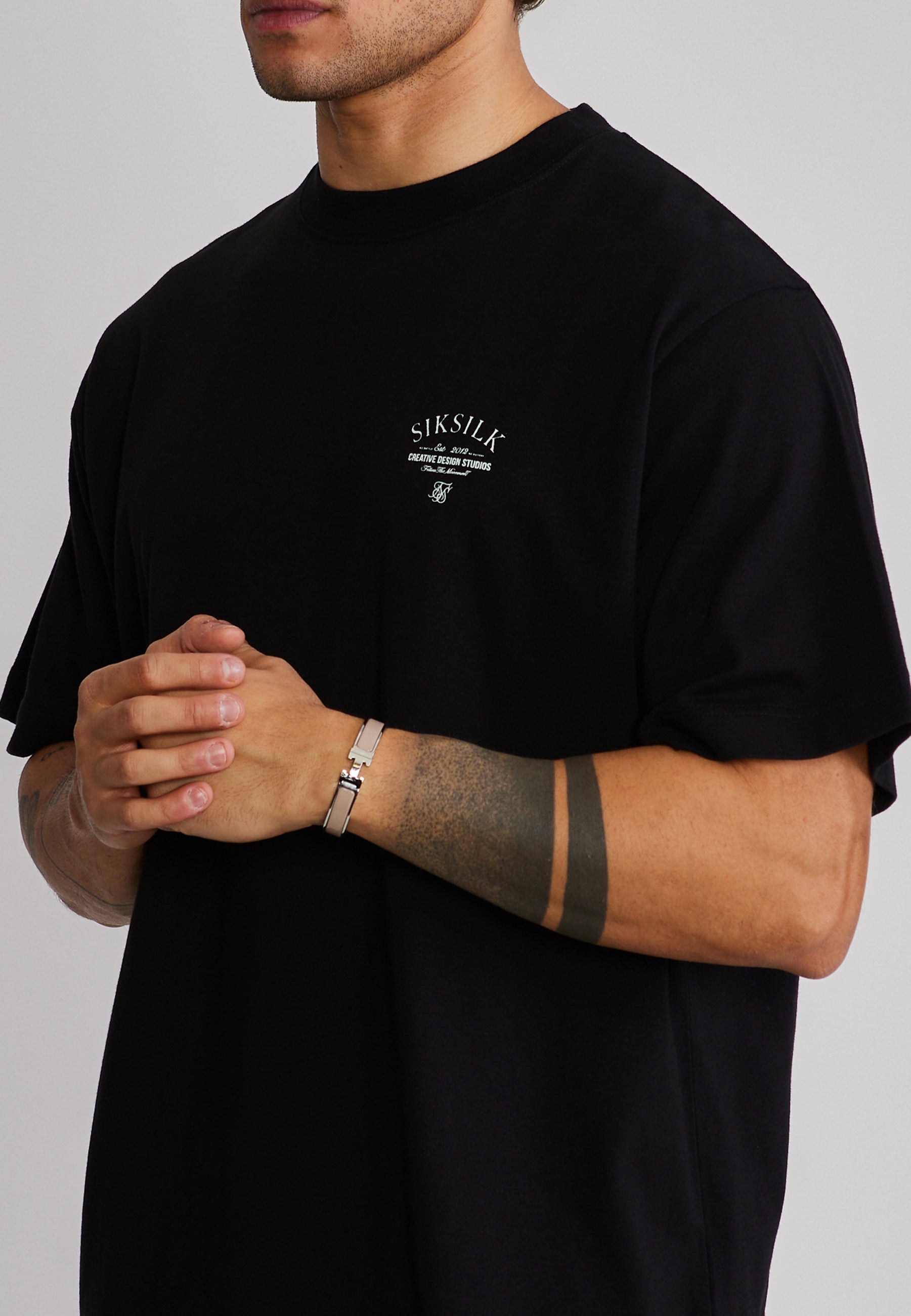 Graphic T-Shirt in Black T-Shirts SikSilk