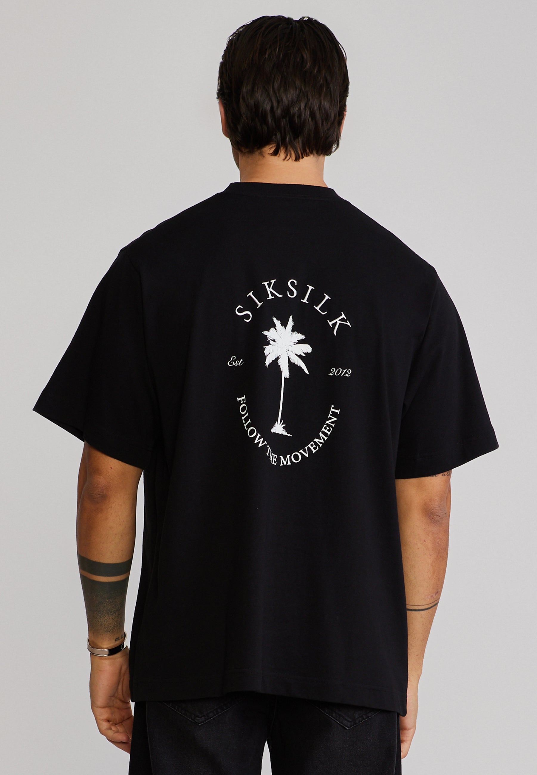 Graphic T-Shirt in Black T-Shirts SikSilk