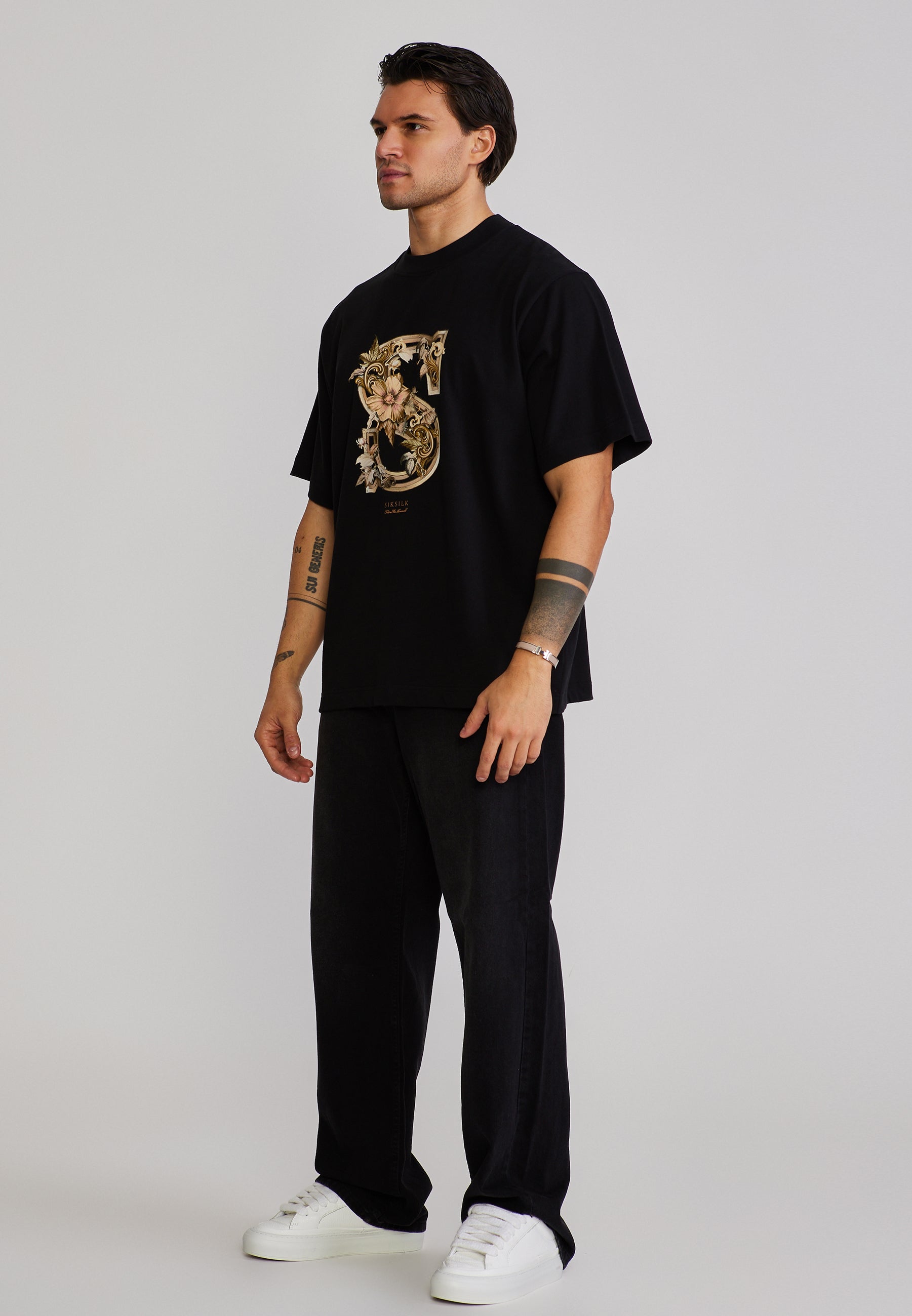 Graphic T-Shirt in Black T-Shirts SikSilk