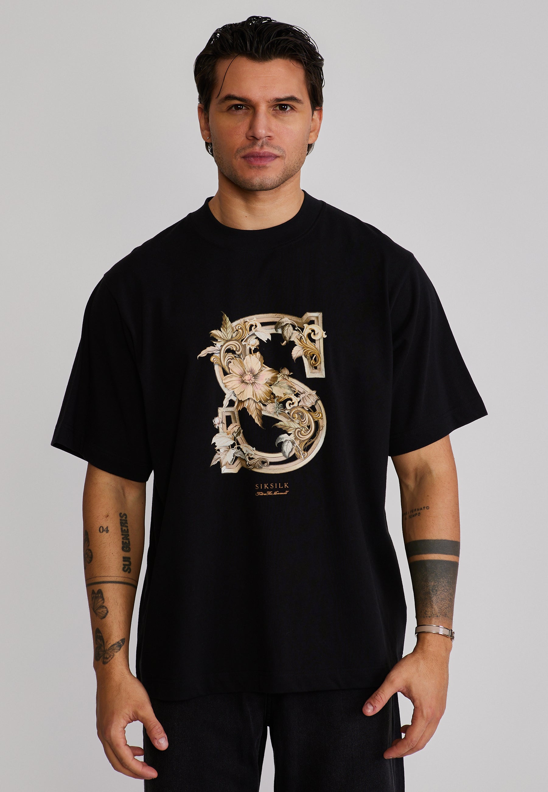 Graphic T-Shirt in Black T-Shirts SikSilk