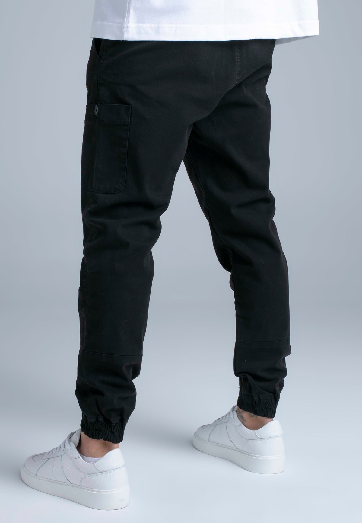 Cargohose Slim Fit in Black Hosen SikSilk