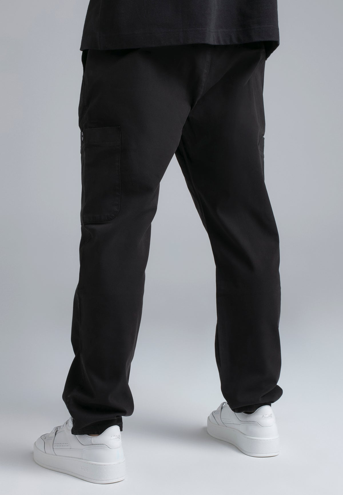 Cargohose Loose Fit in Black Hosen SikSilk