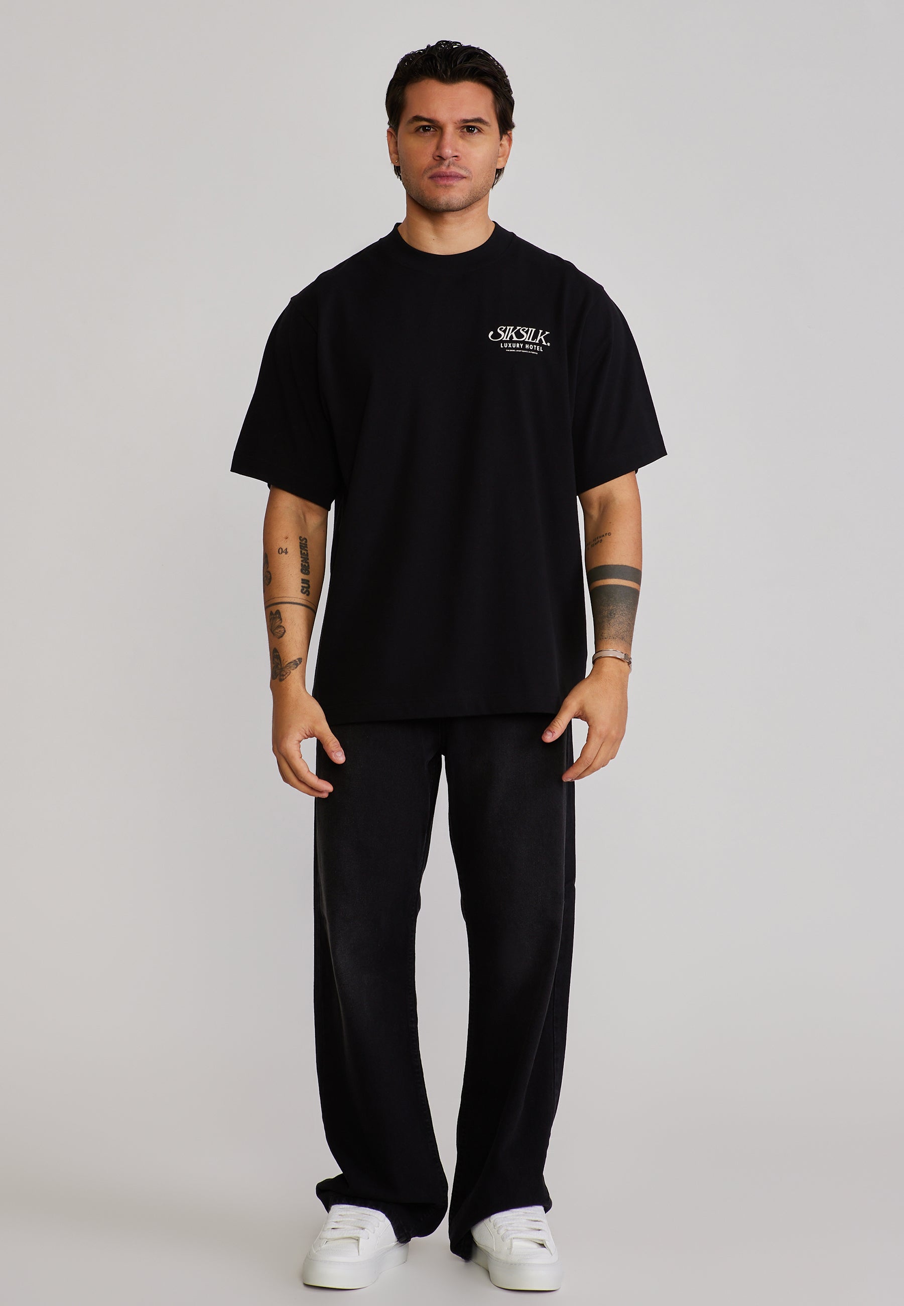 Graphic T-Shirt in Black T-Shirts SikSilk