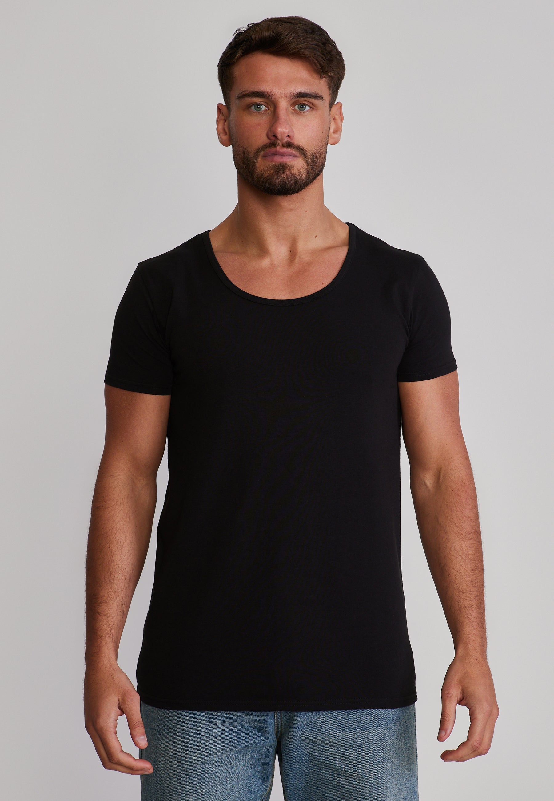 T-Shirt Scoop Neck in Black T-Shirts SikSilk