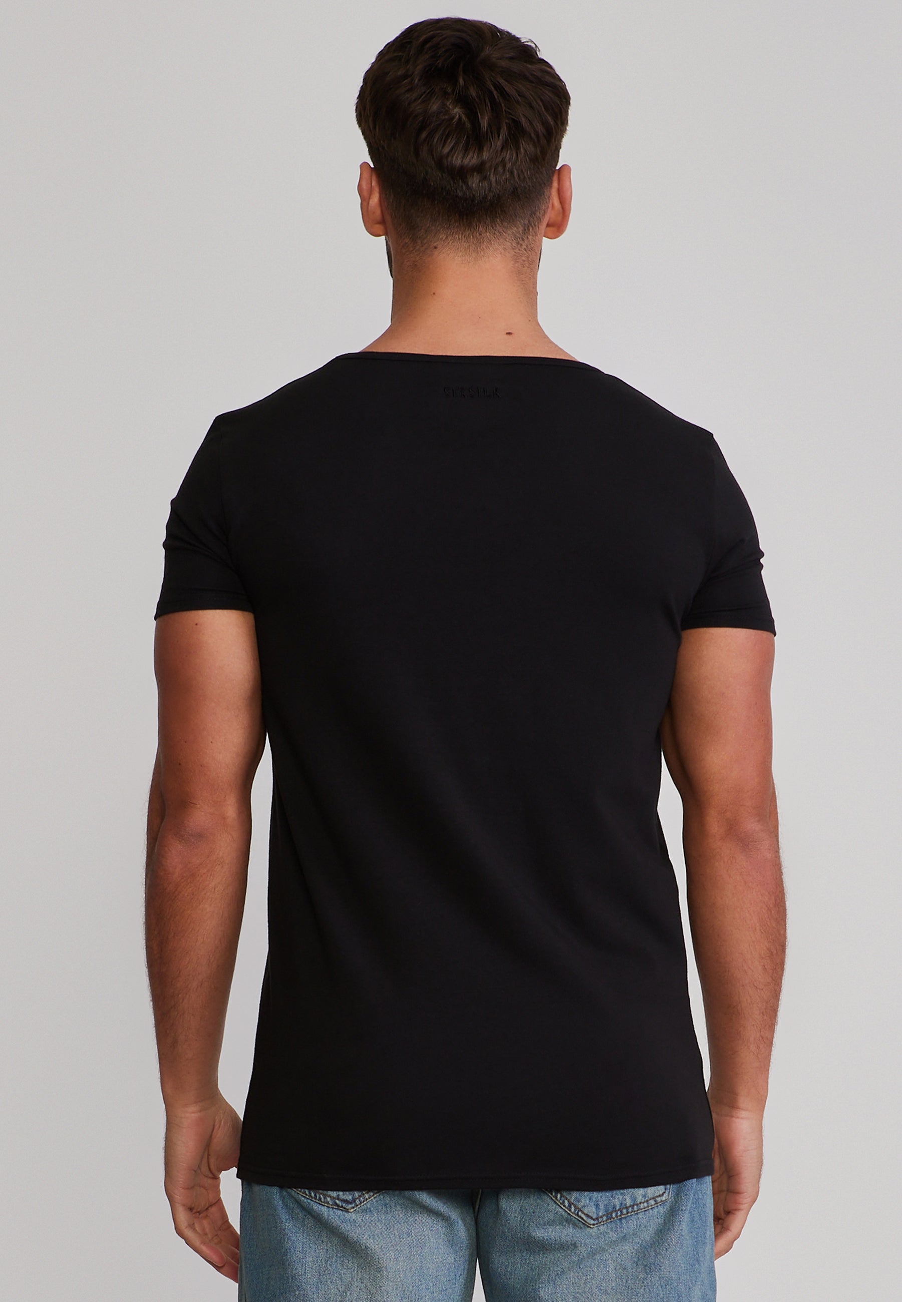 T-Shirt Scoop Neck in Black T-Shirts SikSilk