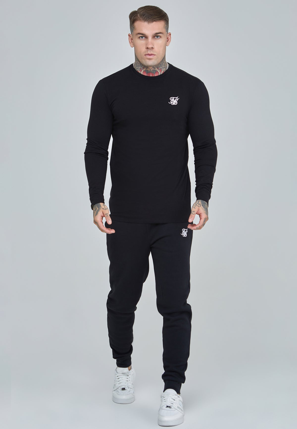 Langarmshirt Essentials in Black T-Shirts SikSilk