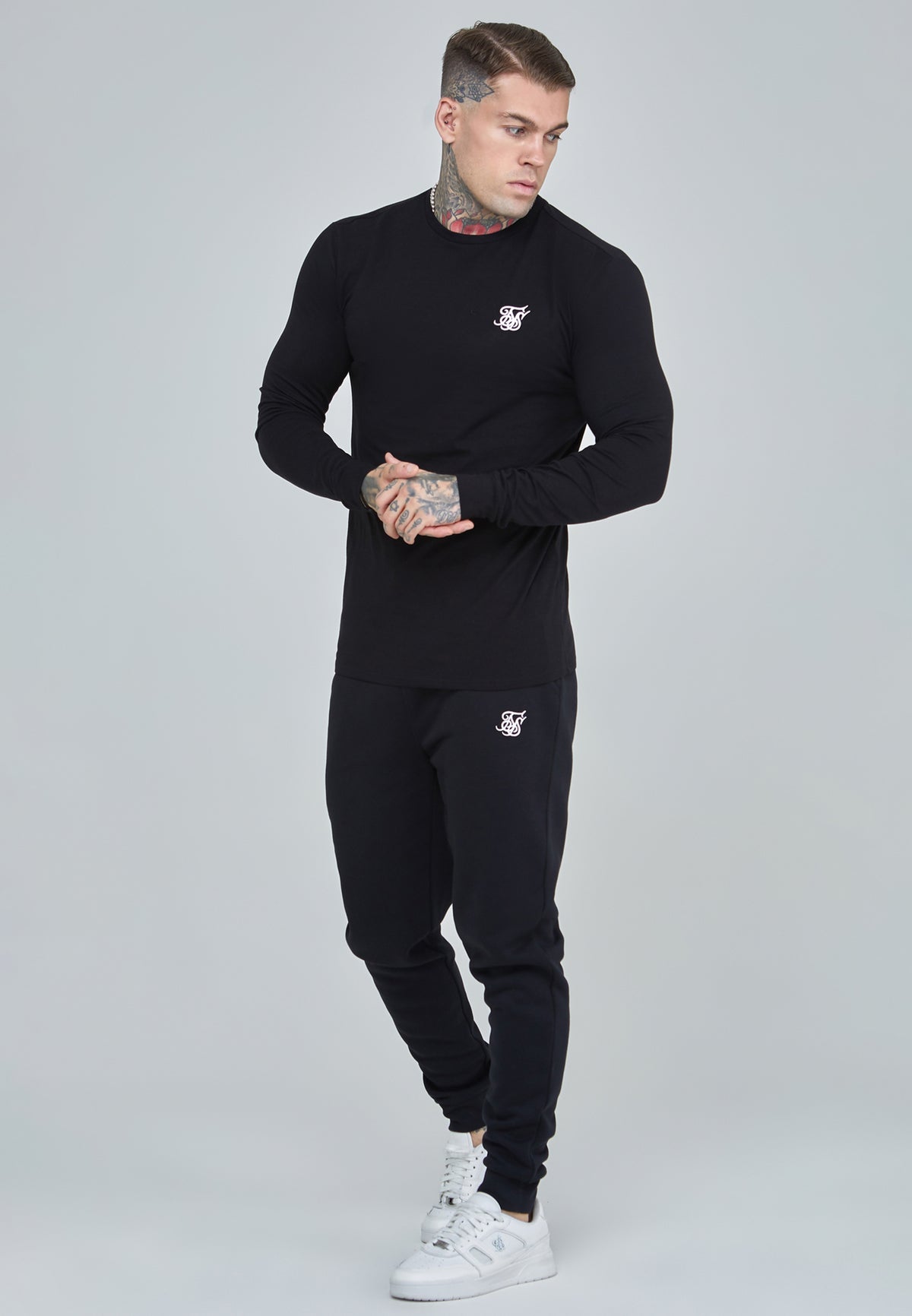 Langarmshirt Essentials in Black T-Shirts SikSilk