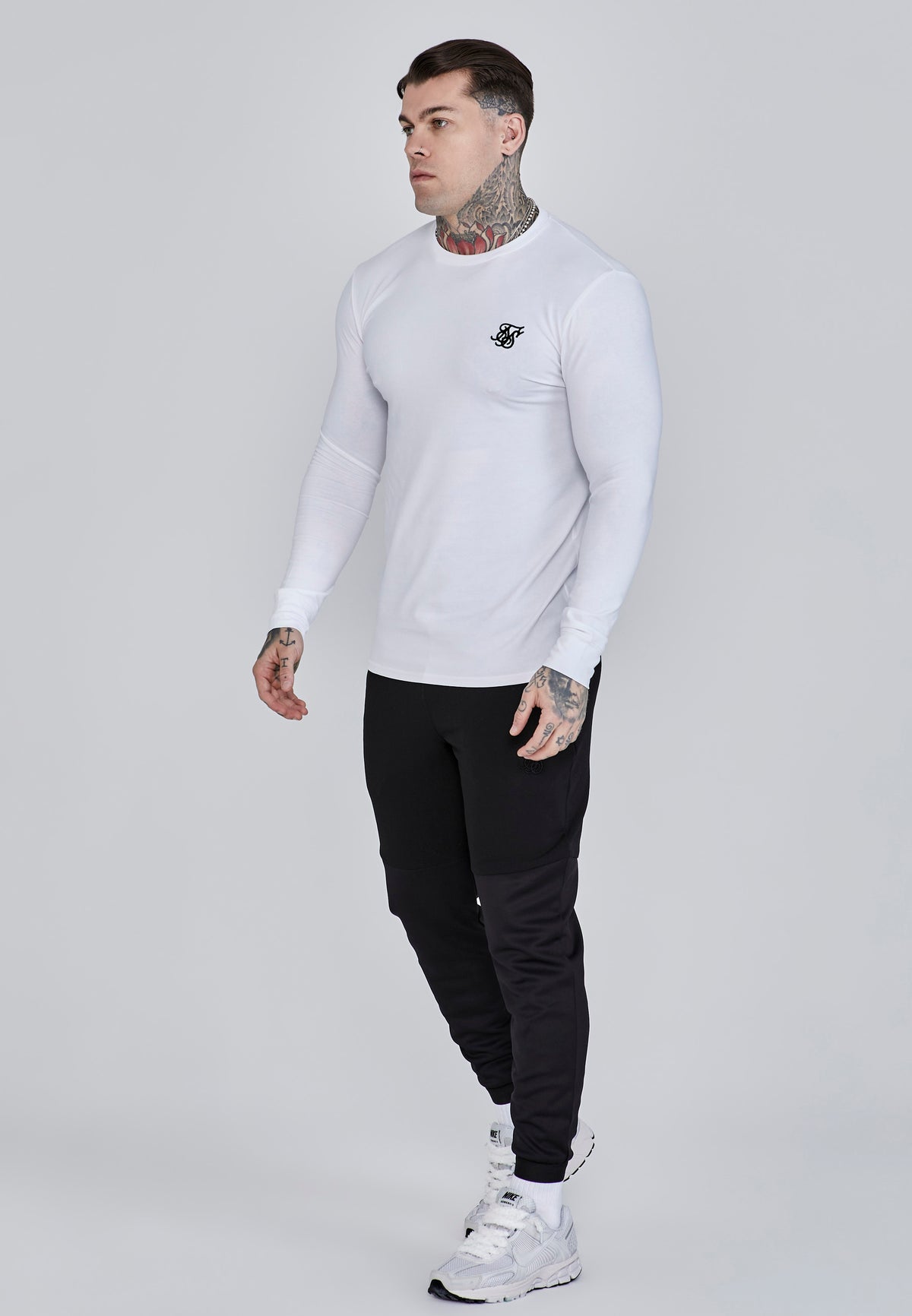 Langarmshirt Essentials in White T-Shirts SikSilk