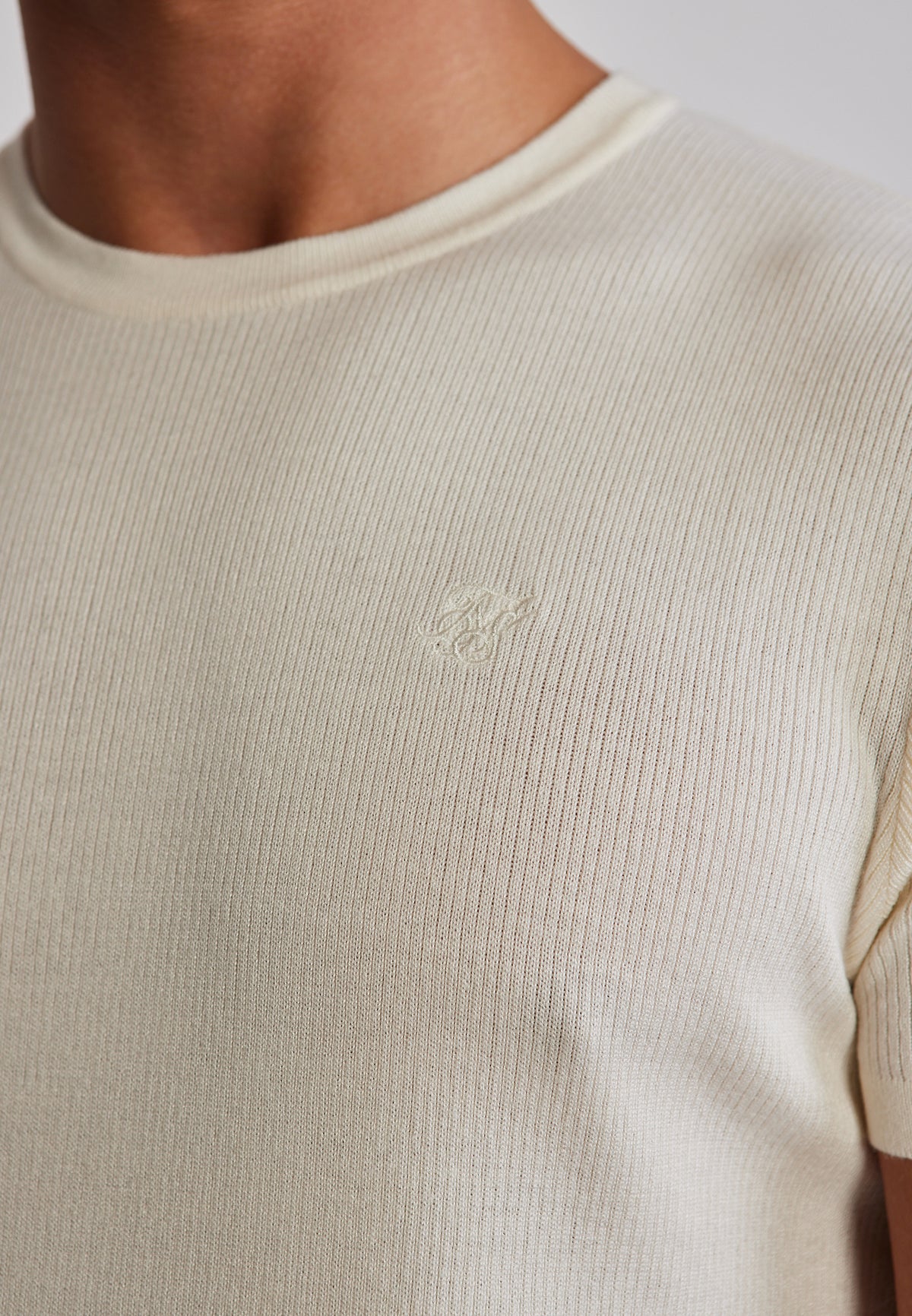 T-Shirt Knitted in Ecru T-Shirts SikSilk