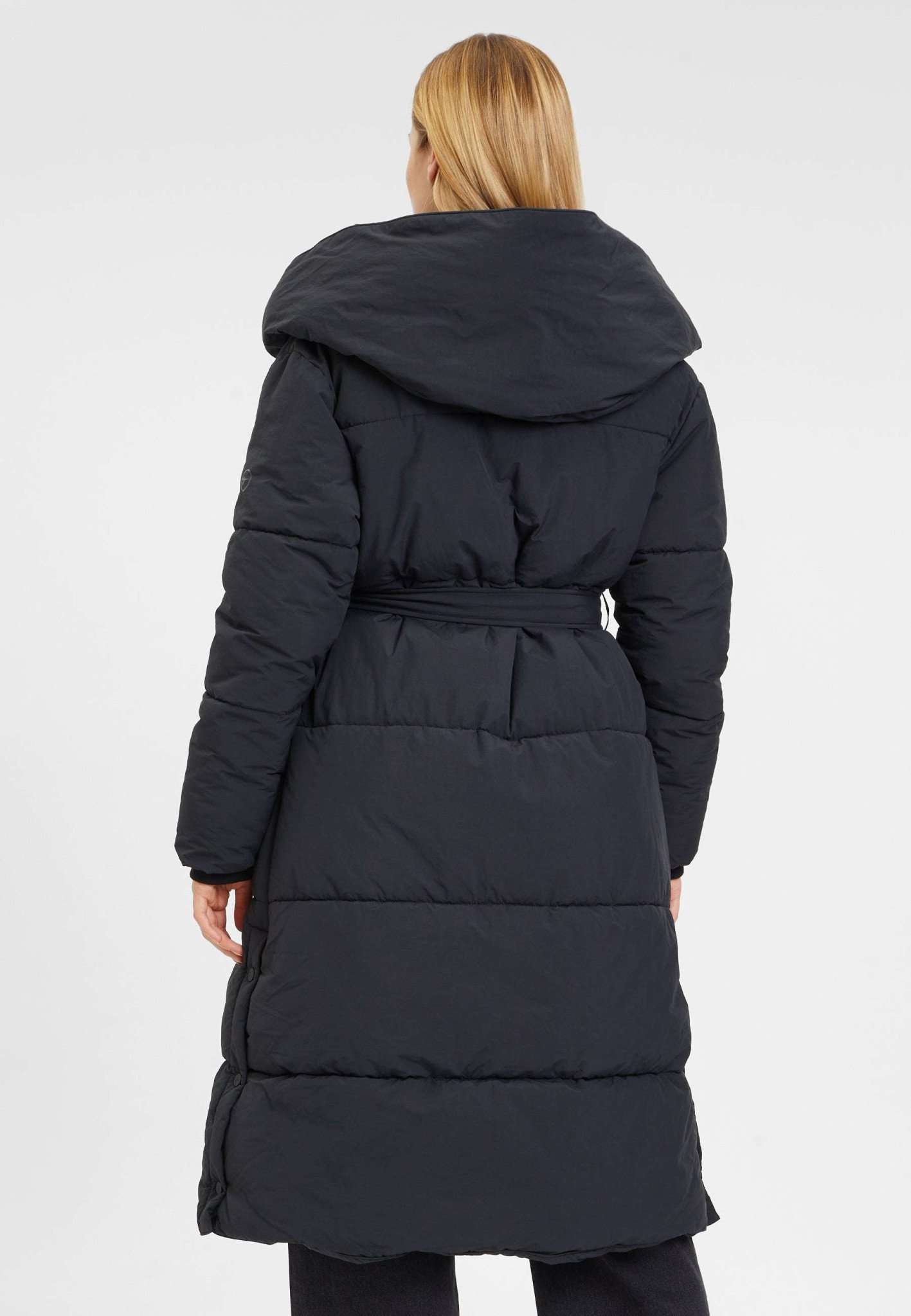 Brou Puffed Coat in Black Beauty Jacken Tamaris