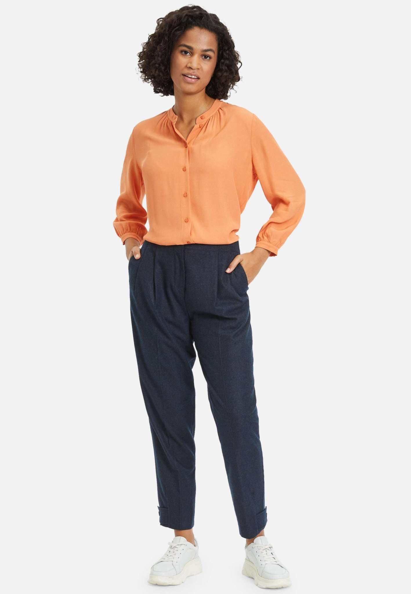 Brenk Loose Carrot Pant in Blueberry Hosen Tamaris