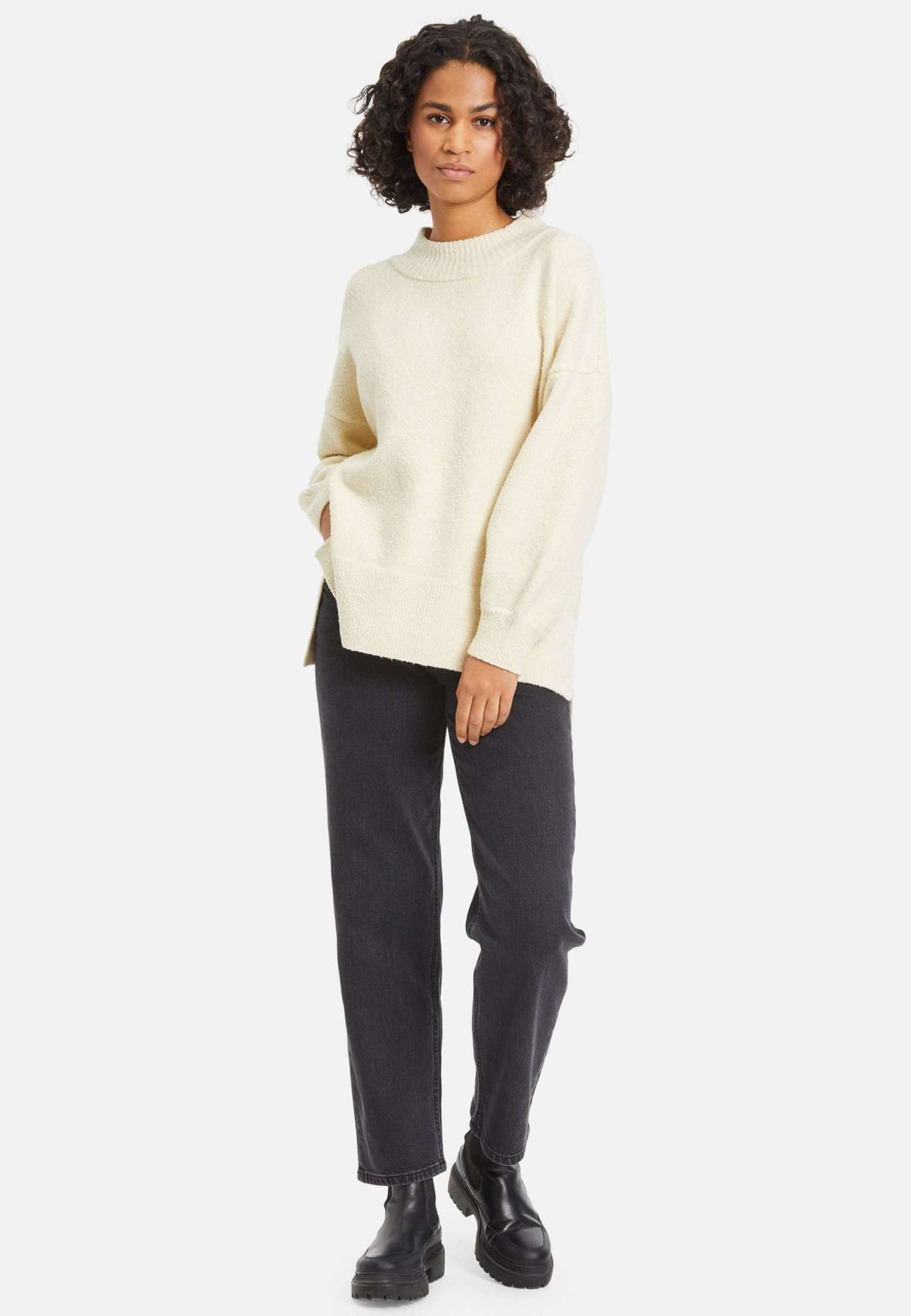 Barlt Boucle Knit Sweater in Antique White Pullover Tamaris   