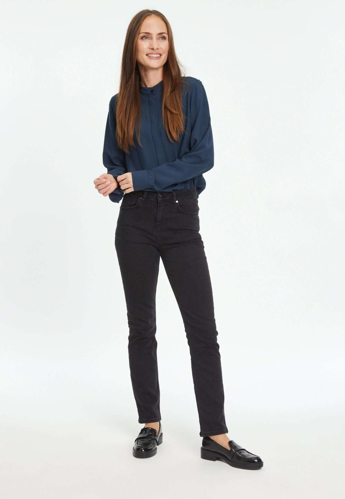 Bytom Stand Collar Blouse in Blueberry Blusen Tamaris