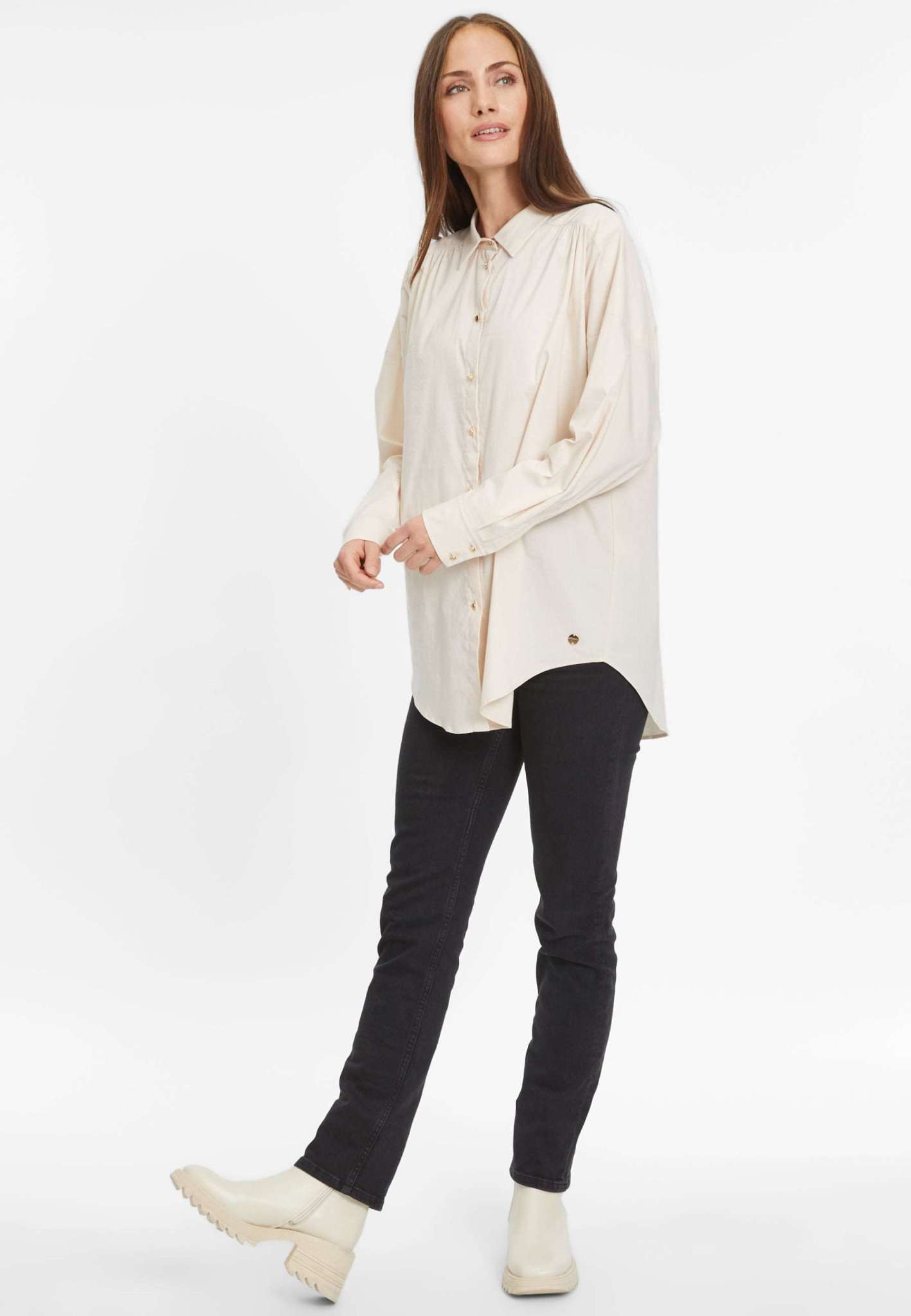 Baystep Boyfriend Shirt in Tapioca Blusen Tamaris