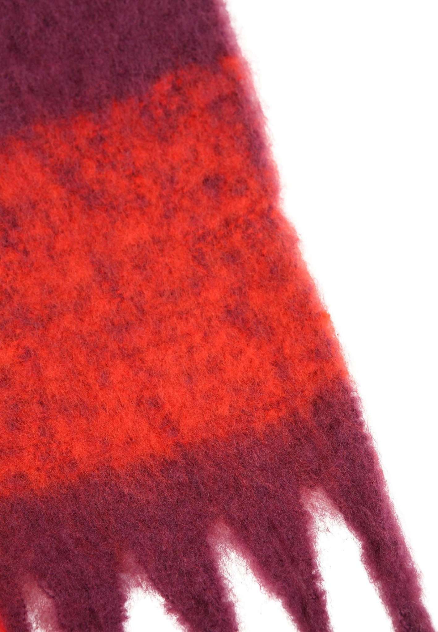 Birstein in Fiery Red Grape Wine checked Schals Tamaris