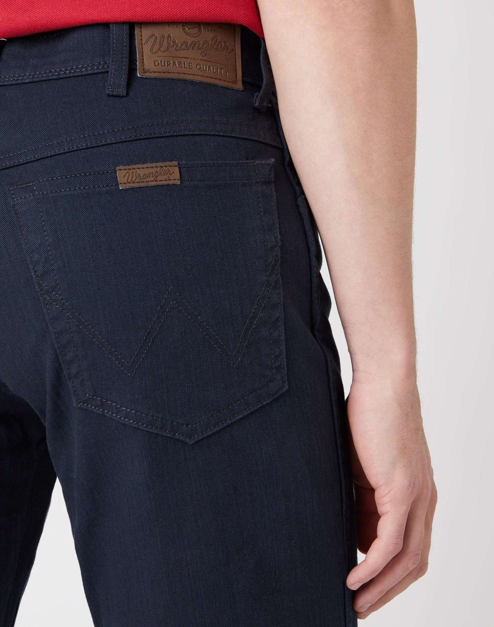 Regular Fit Low Stretch in Navy Hosen Wrangler