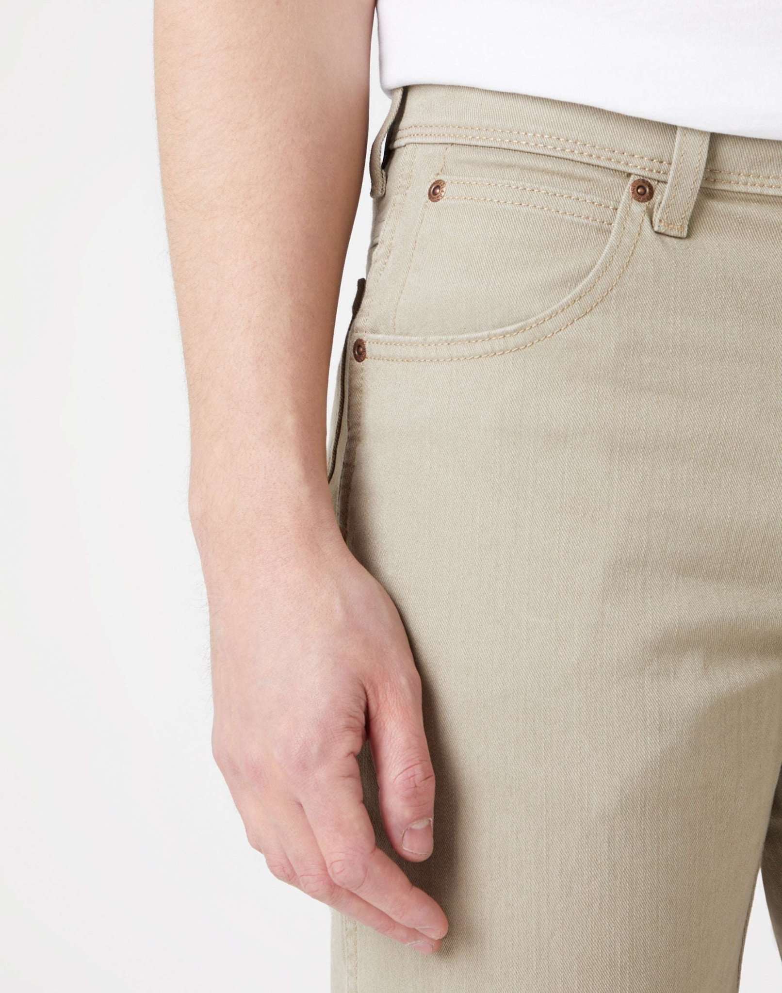 Regular Fit Low Stretch in Camel Hosen Wrangler