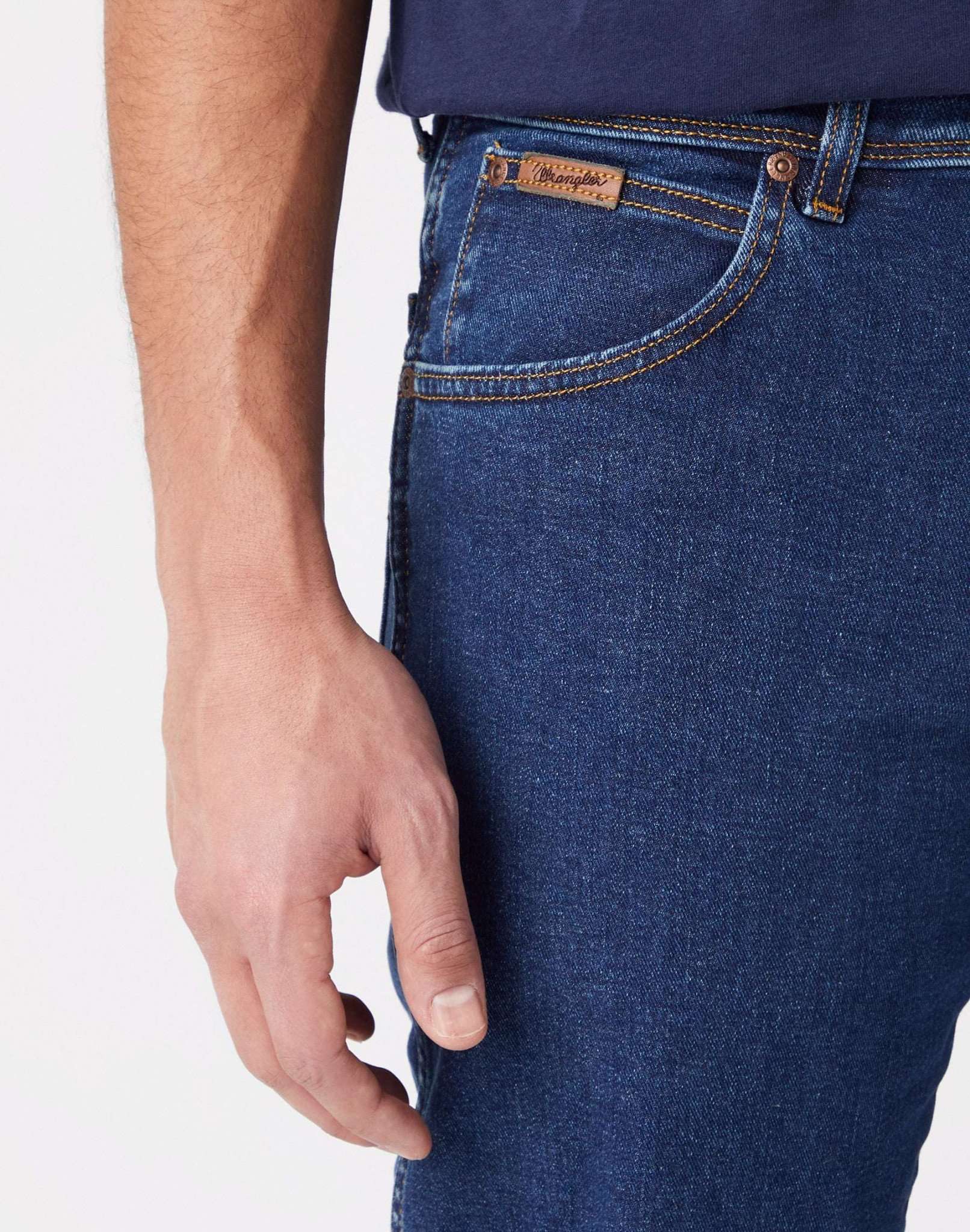 Texas Medium Stretch in Darkstone Jeans Wrangler