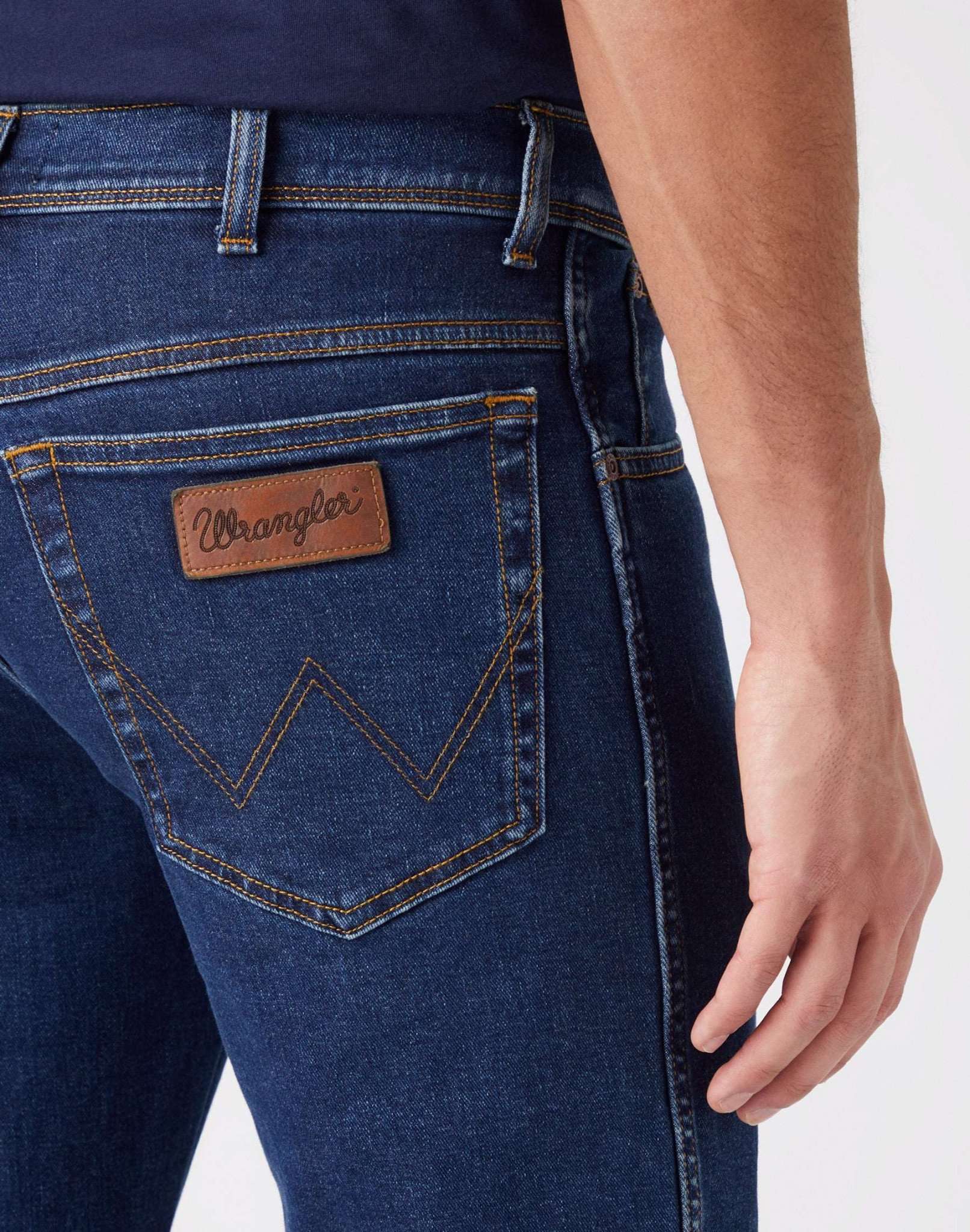 Texas Medium Stretch in Darkstone Jeans Wrangler