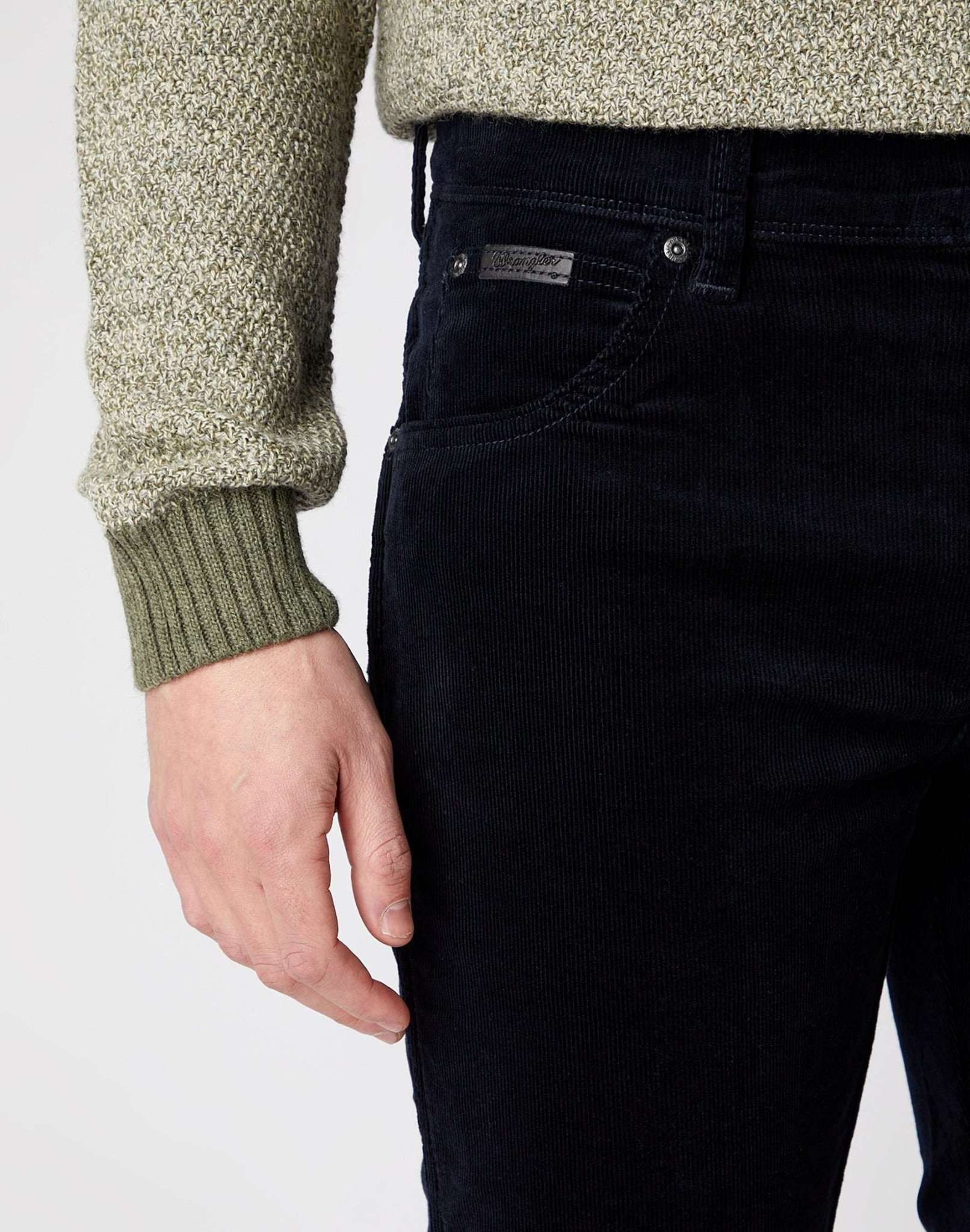 Texas Slim Corduroy in Navy Hosen Wrangler