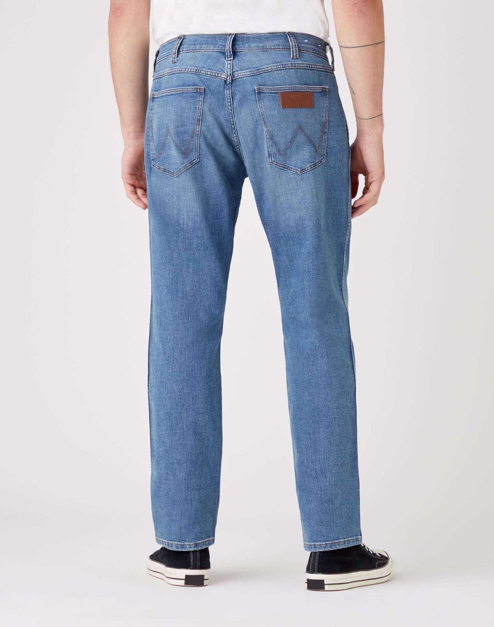 Greensboro Low Stretch in Dusky Cloud Jeans Wrangler
