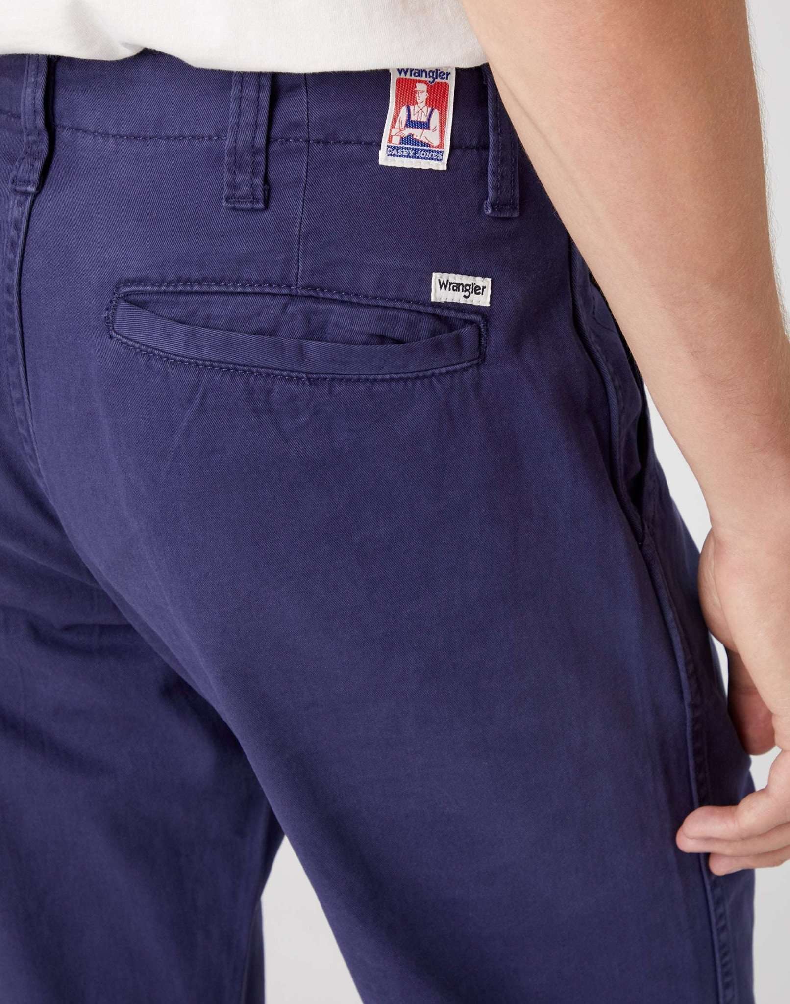 Casey Jones Chino in Eclipse Hosen Wrangler