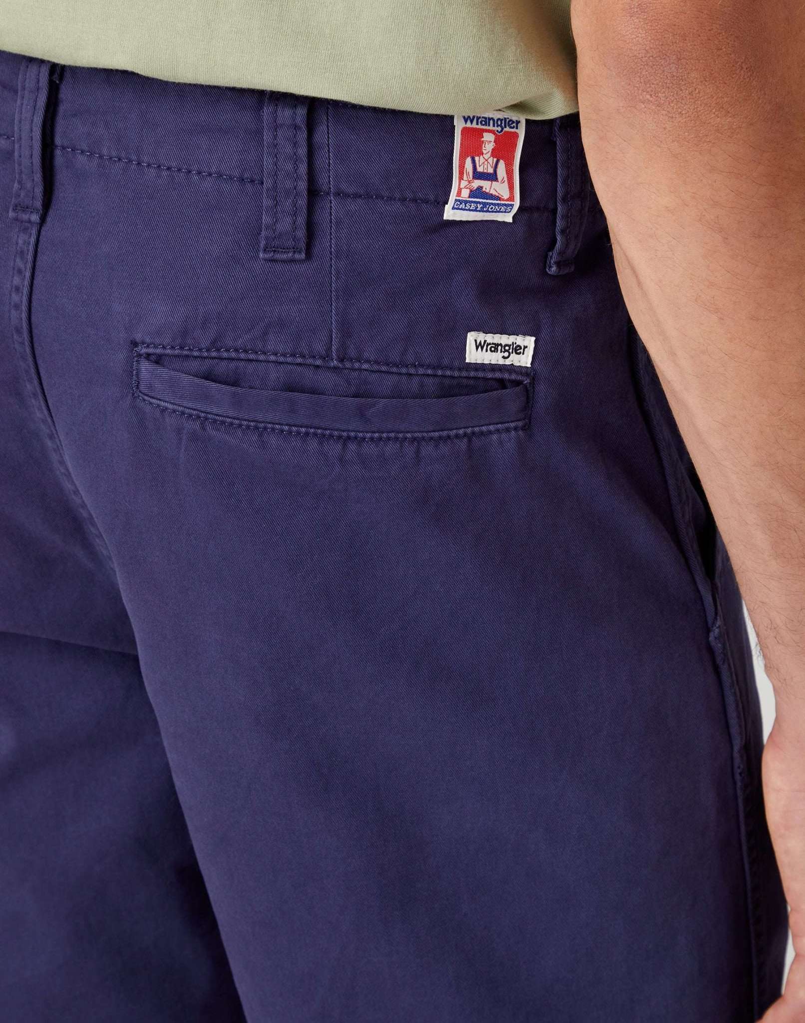 Casey Chino Shorts in Eclipse Shorts Wrangler   