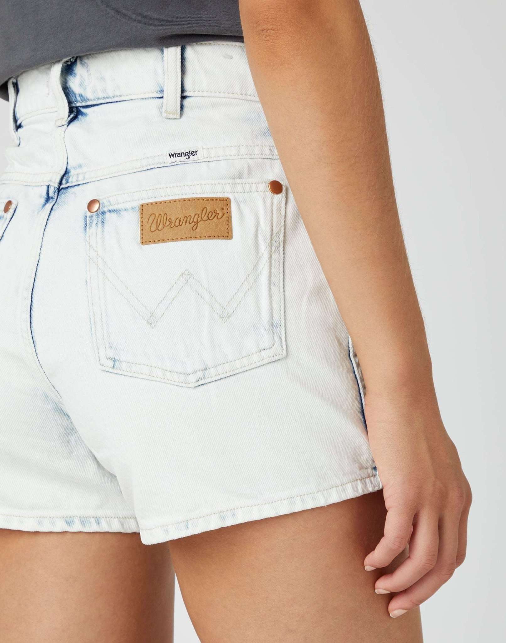 Festival Short in Be The Storm Jeansshorts Wrangler   