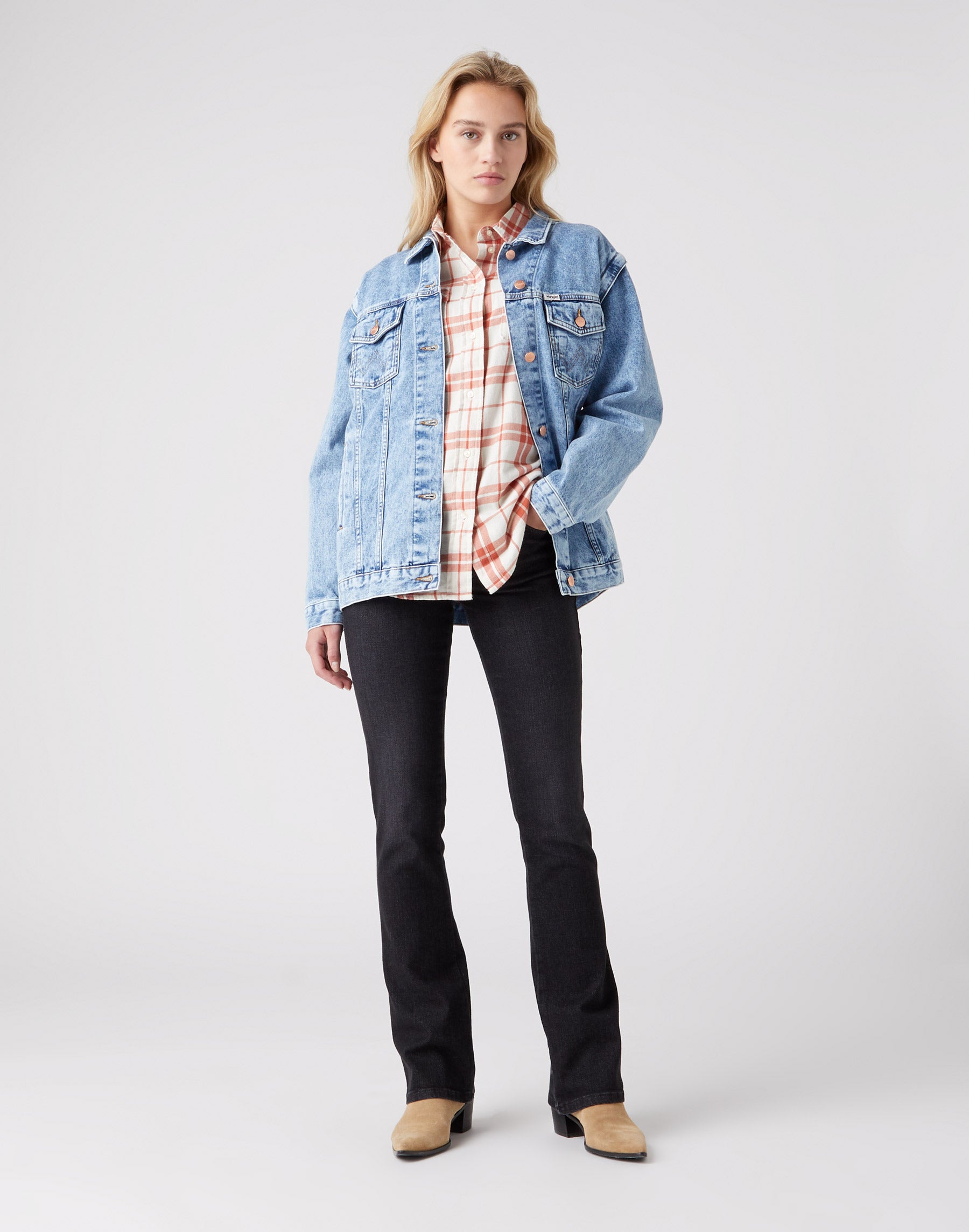 Bootcut in Wicked Jeans Wrangler