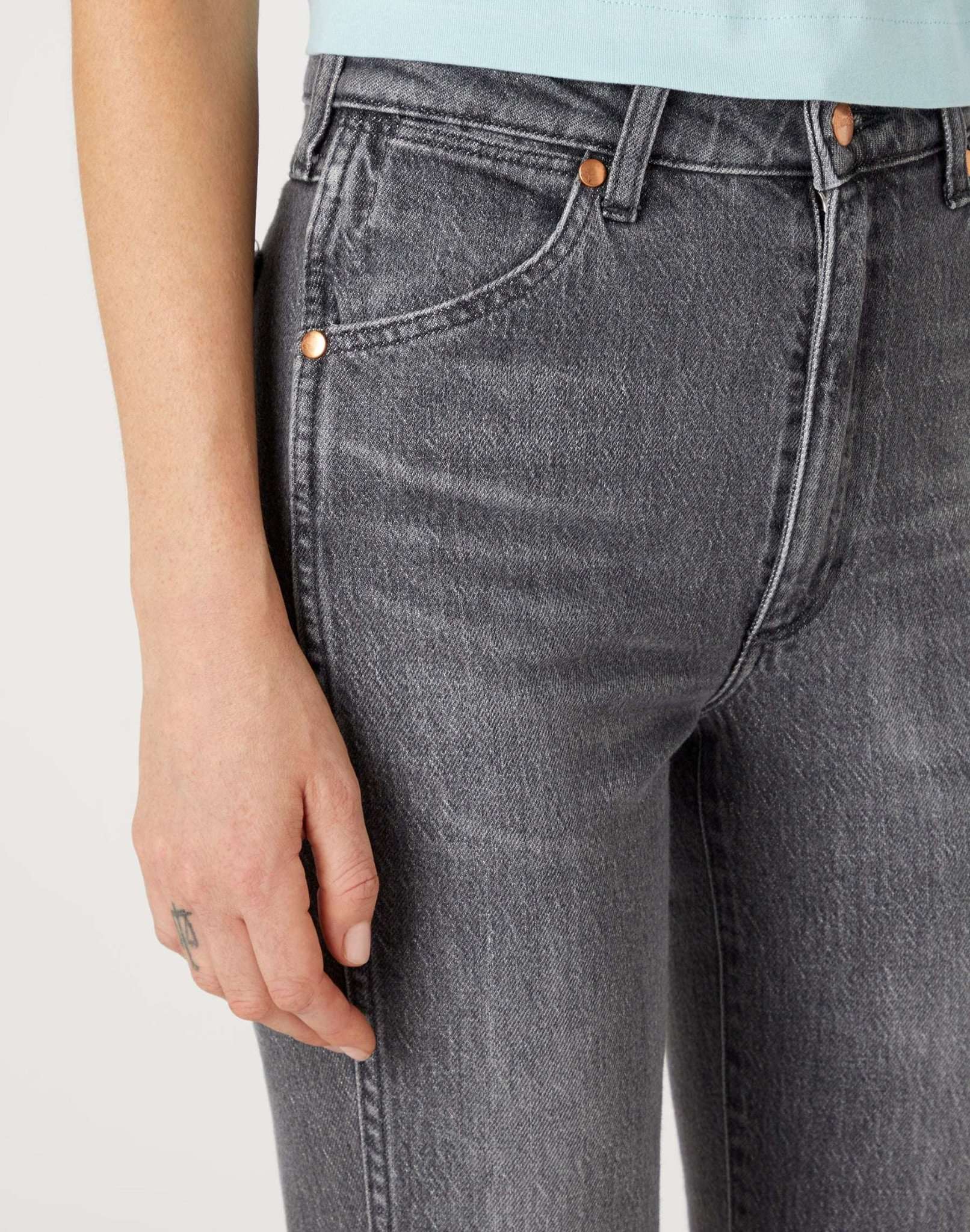Walker in Black Forest Jeans Wrangler