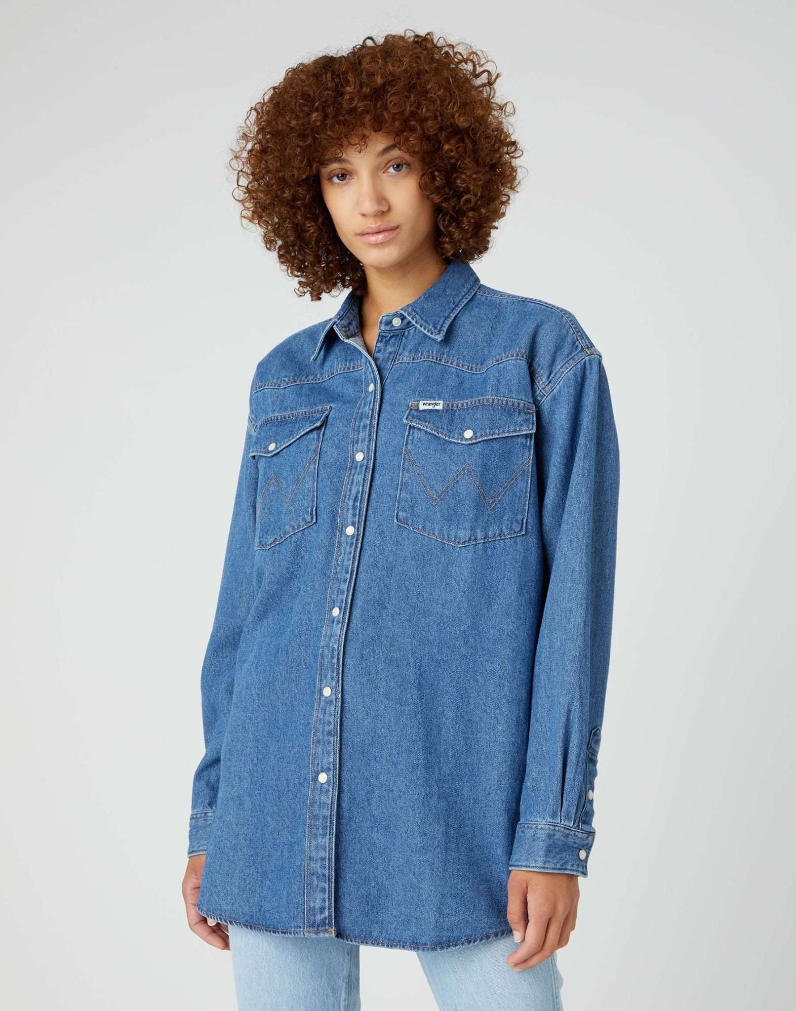 Jumbo Shirt in Mid Stonewash Jeanshemden Wrangler